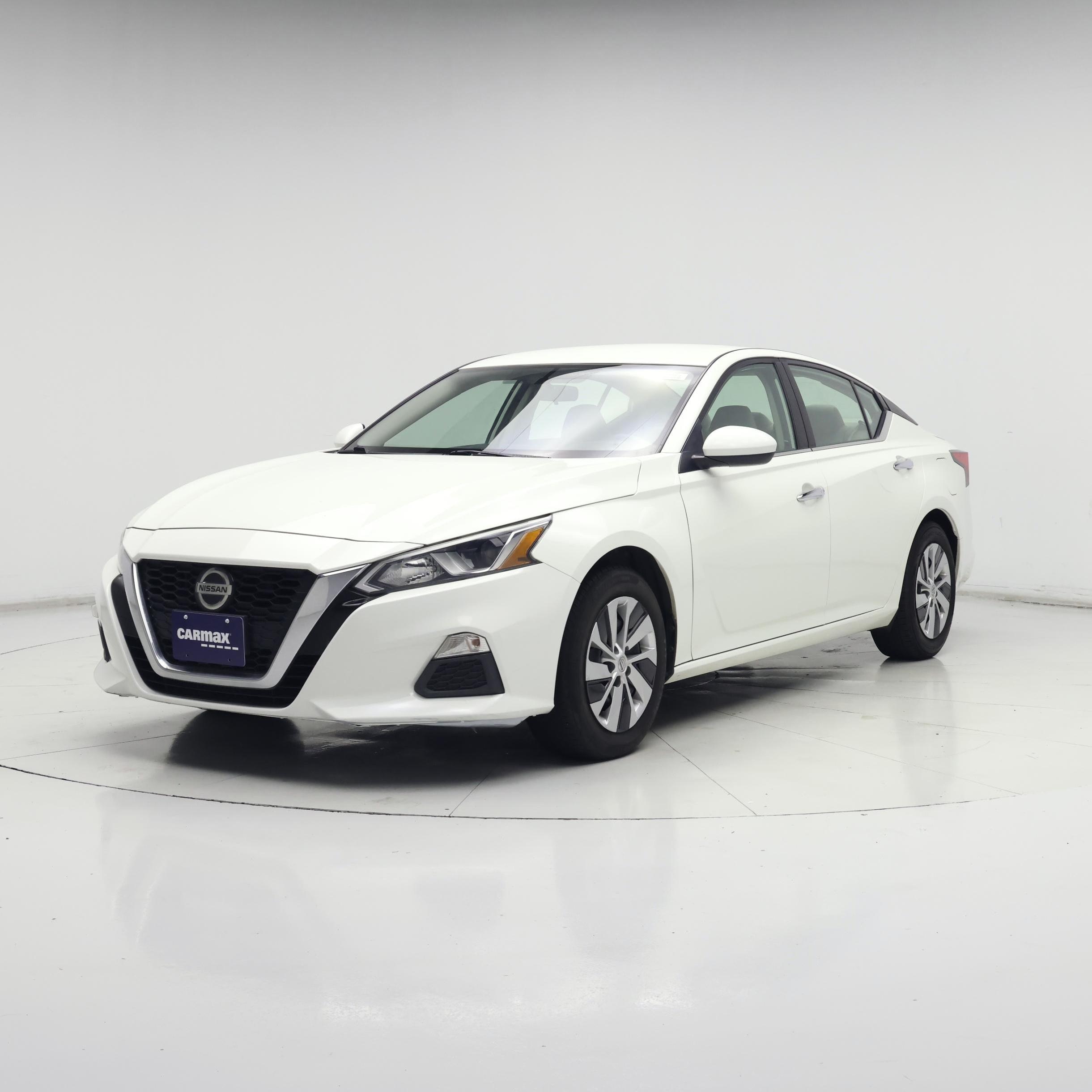 Thumbnail: 2019 Nissan Altima - 4
