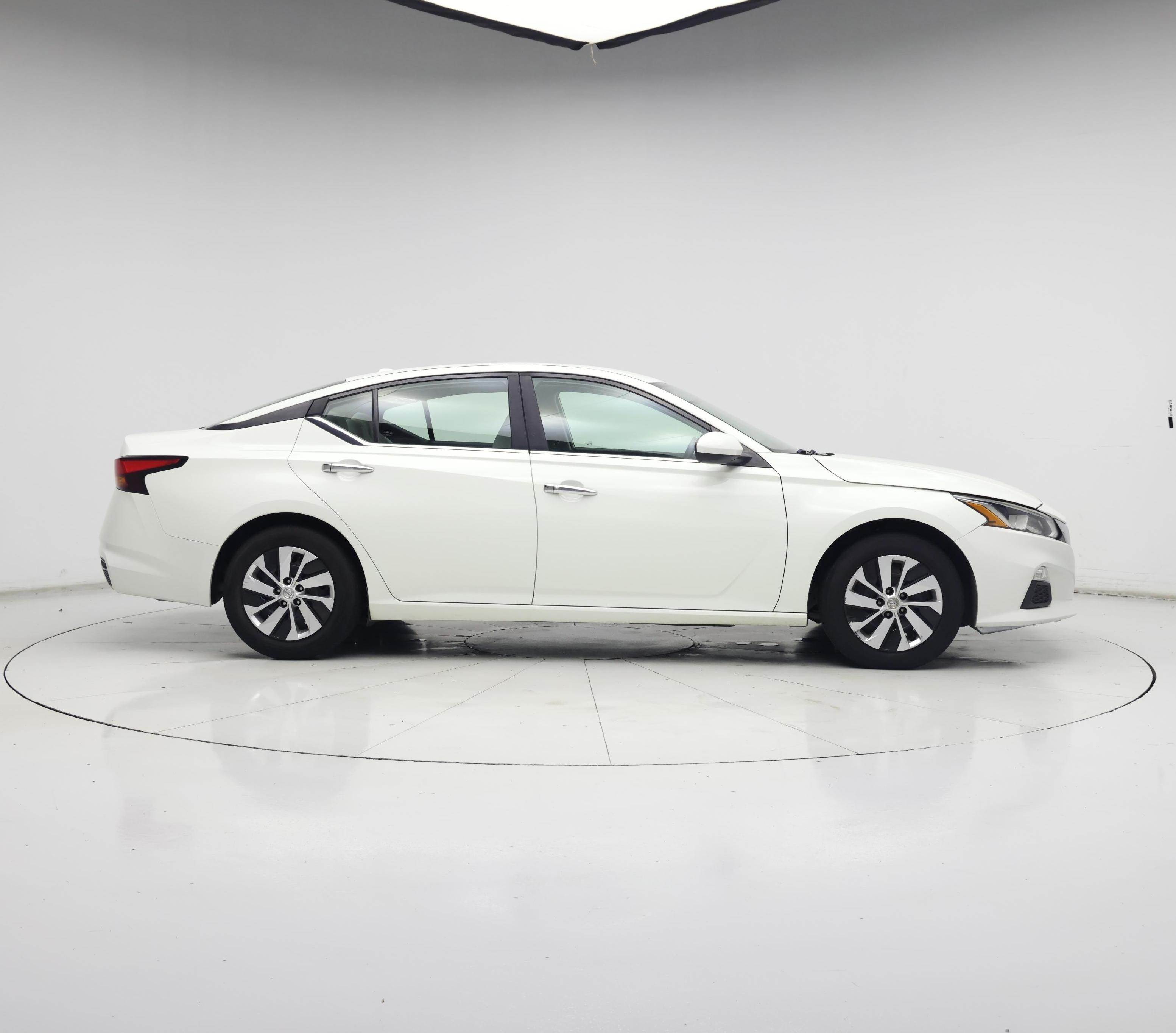 Thumbnail: 2019 Nissan Altima - 7