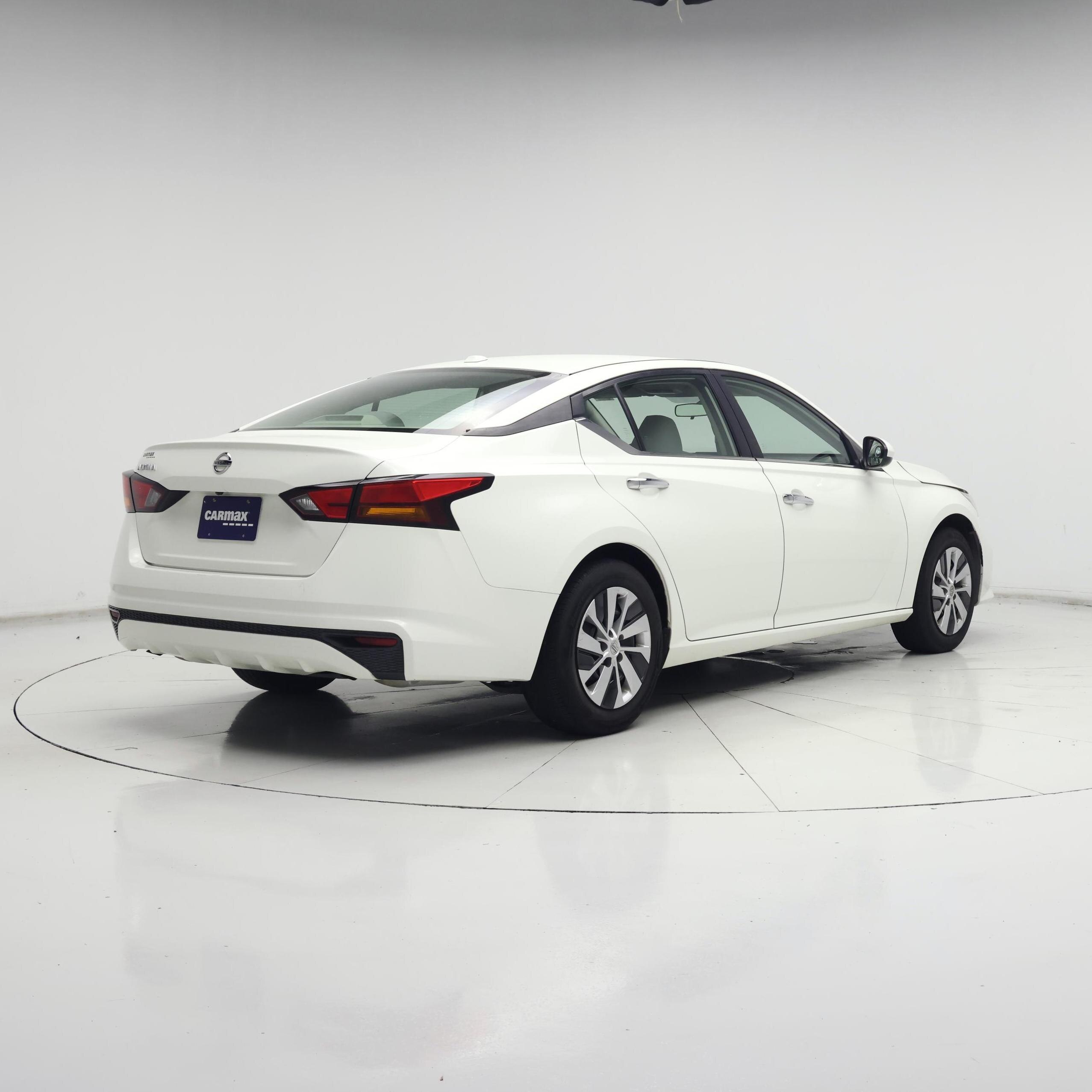 Thumbnail: 2019 Nissan Altima - 8