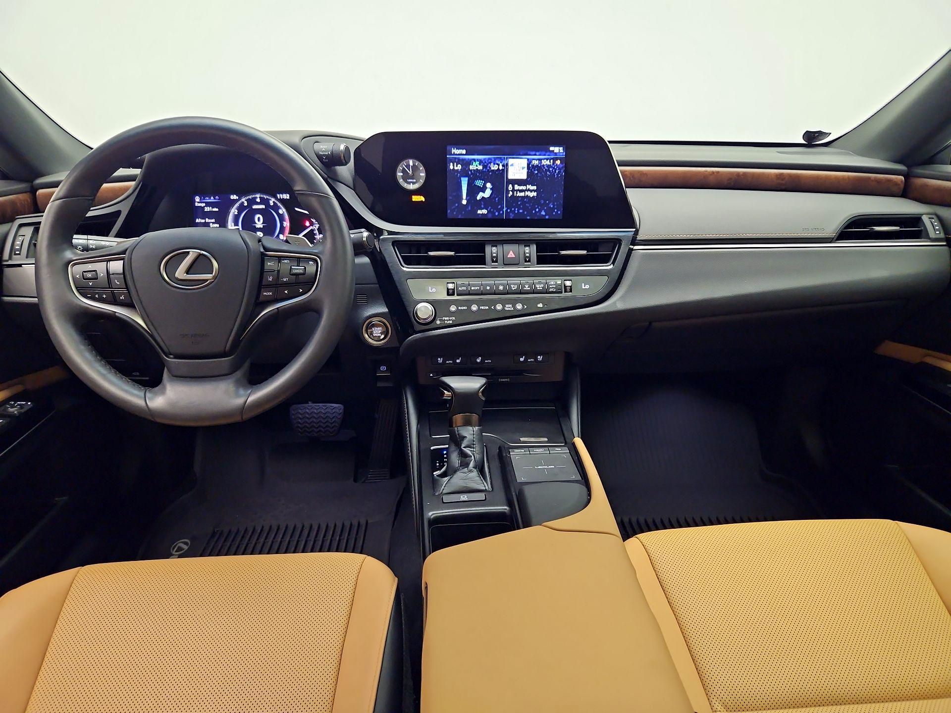 Thumbnail: 2022 Lexus ES - 9