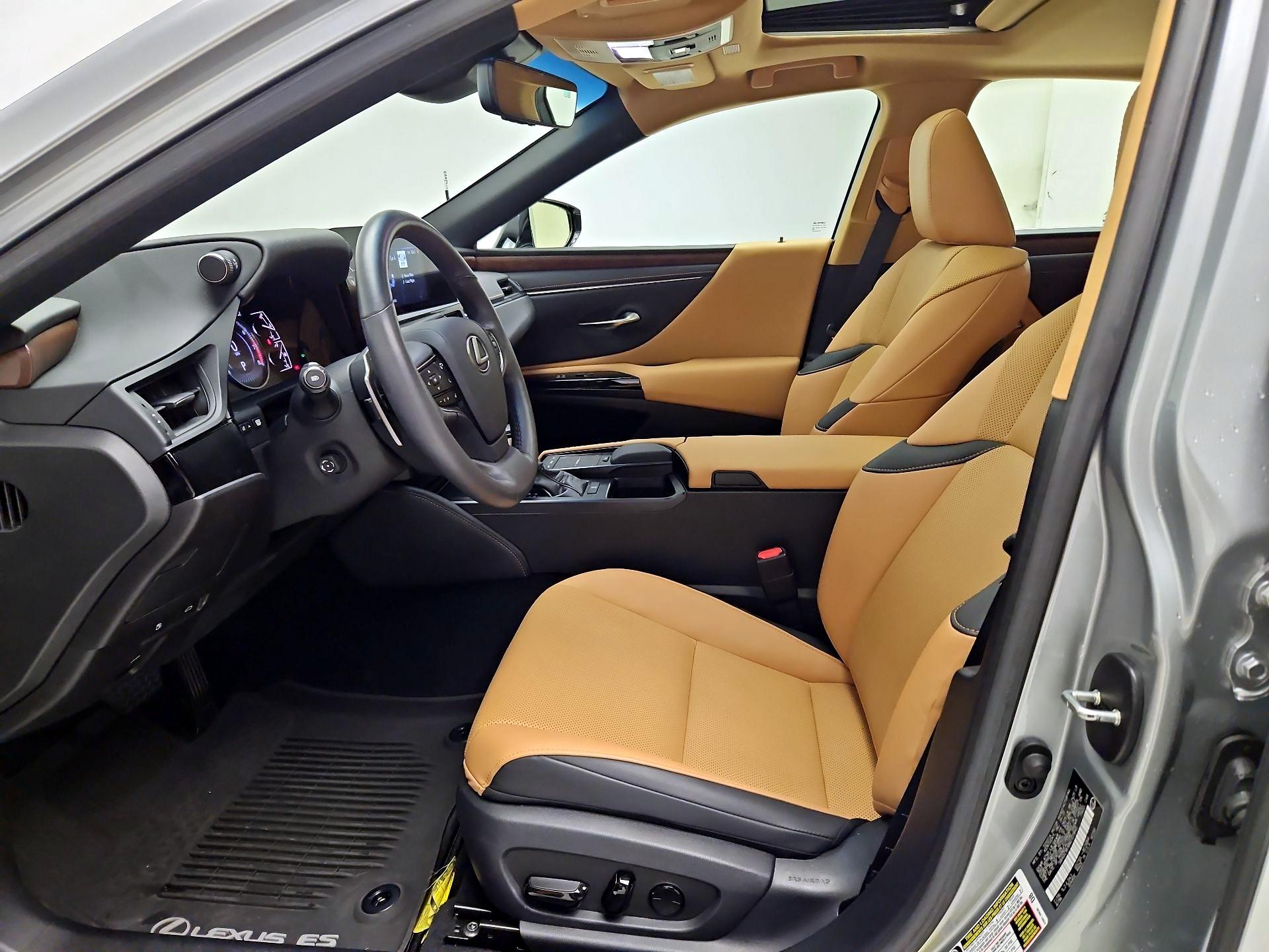 Thumbnail: 2022 Lexus ES - 11