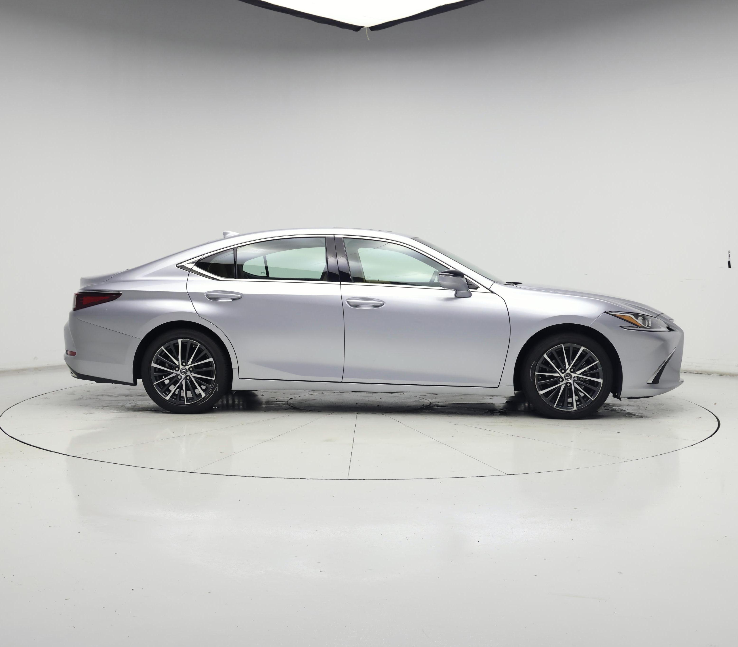 Thumbnail: 2022 Lexus ES - 7