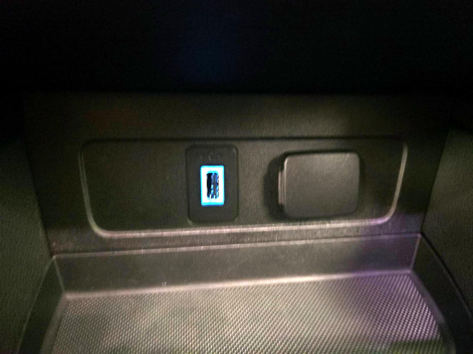 Thumbnail: 2019 Ford Escape - 19