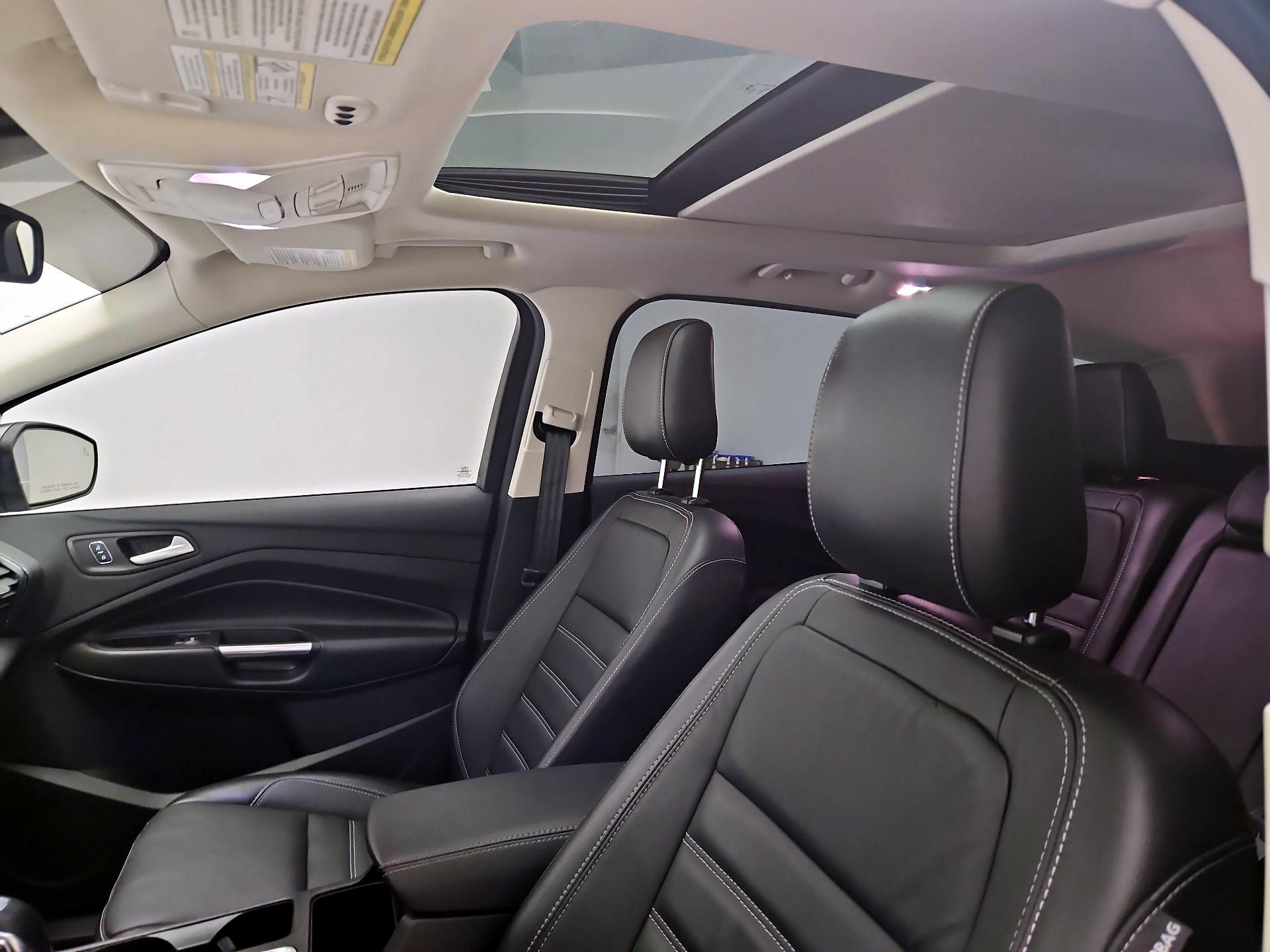 Thumbnail: 2019 Ford Escape - 20