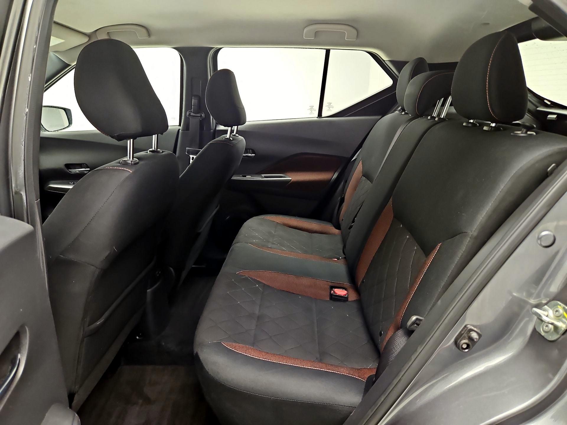 Thumbnail: 2019 Nissan Kicks - 17