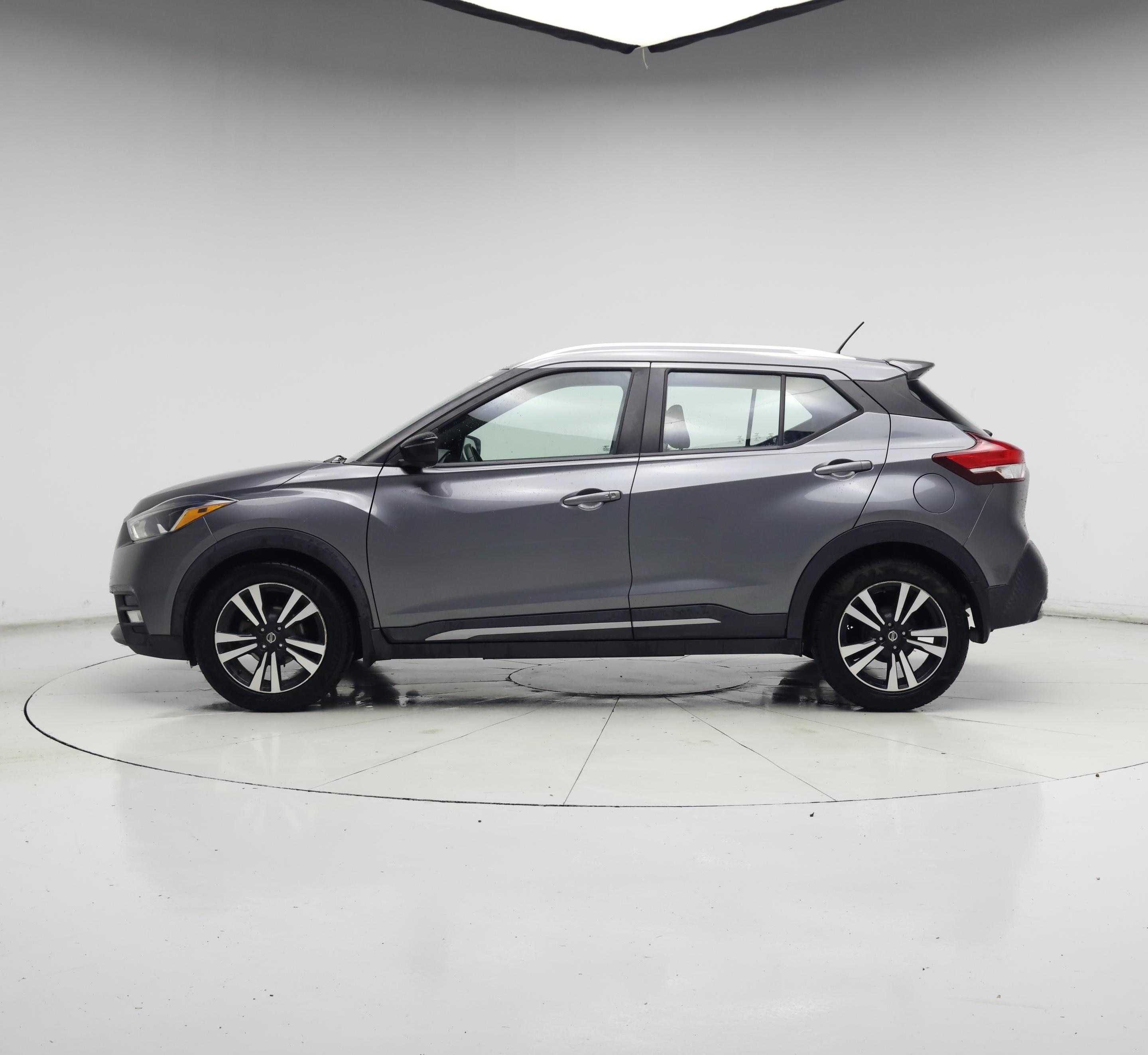 Thumbnail: 2019 Nissan Kicks - 3