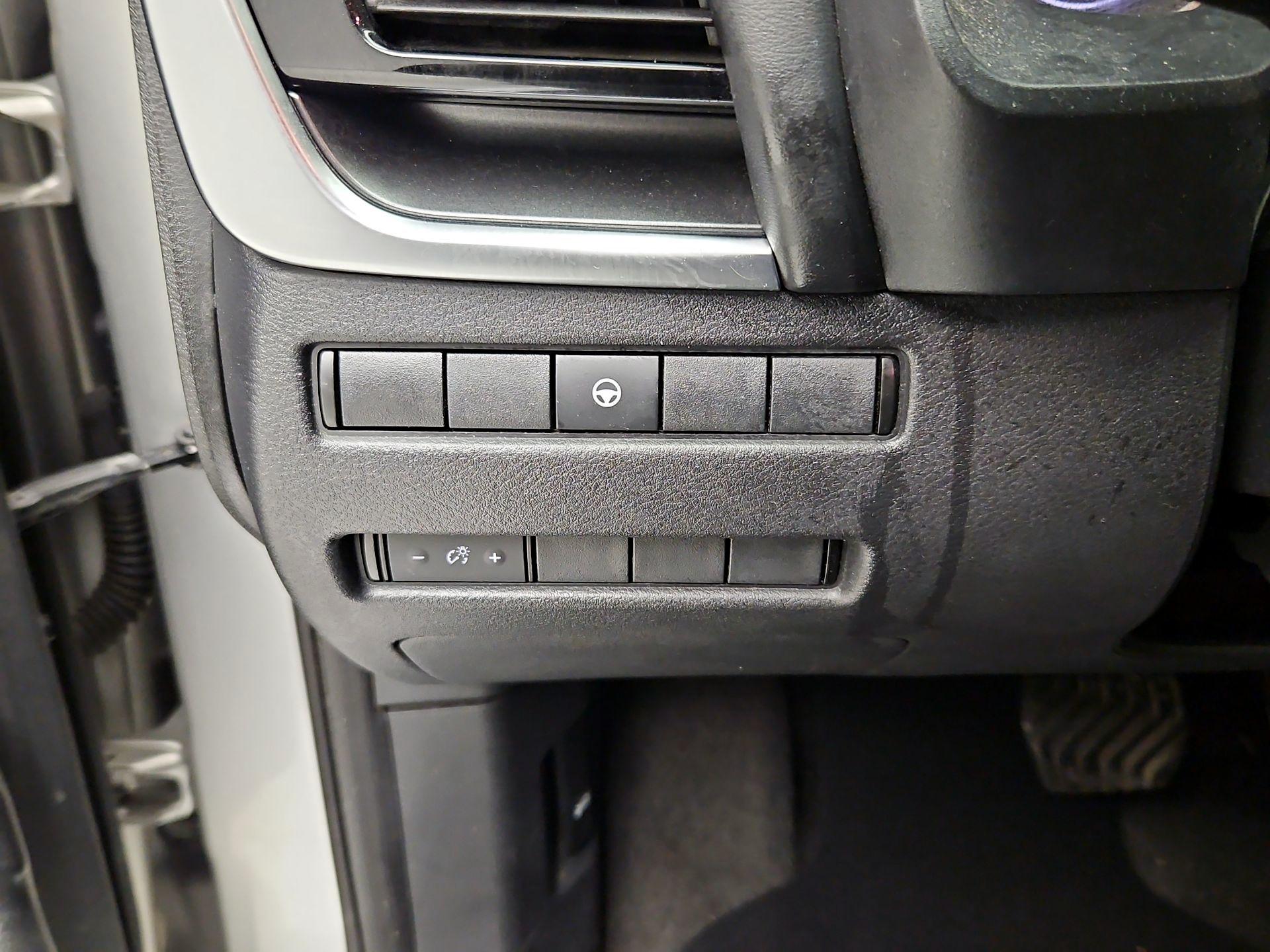 Thumbnail: 2021 Nissan Rogue - 13