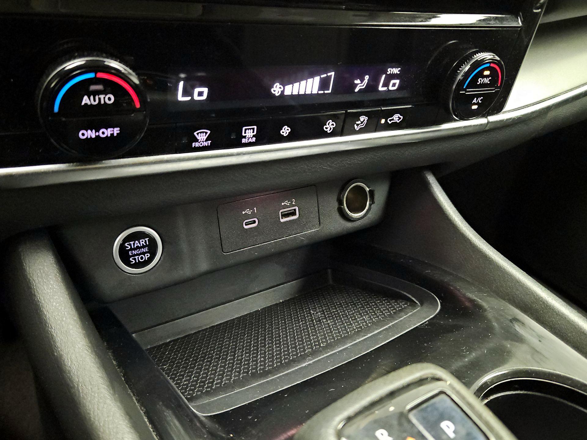 Thumbnail: 2021 Nissan Rogue - 18