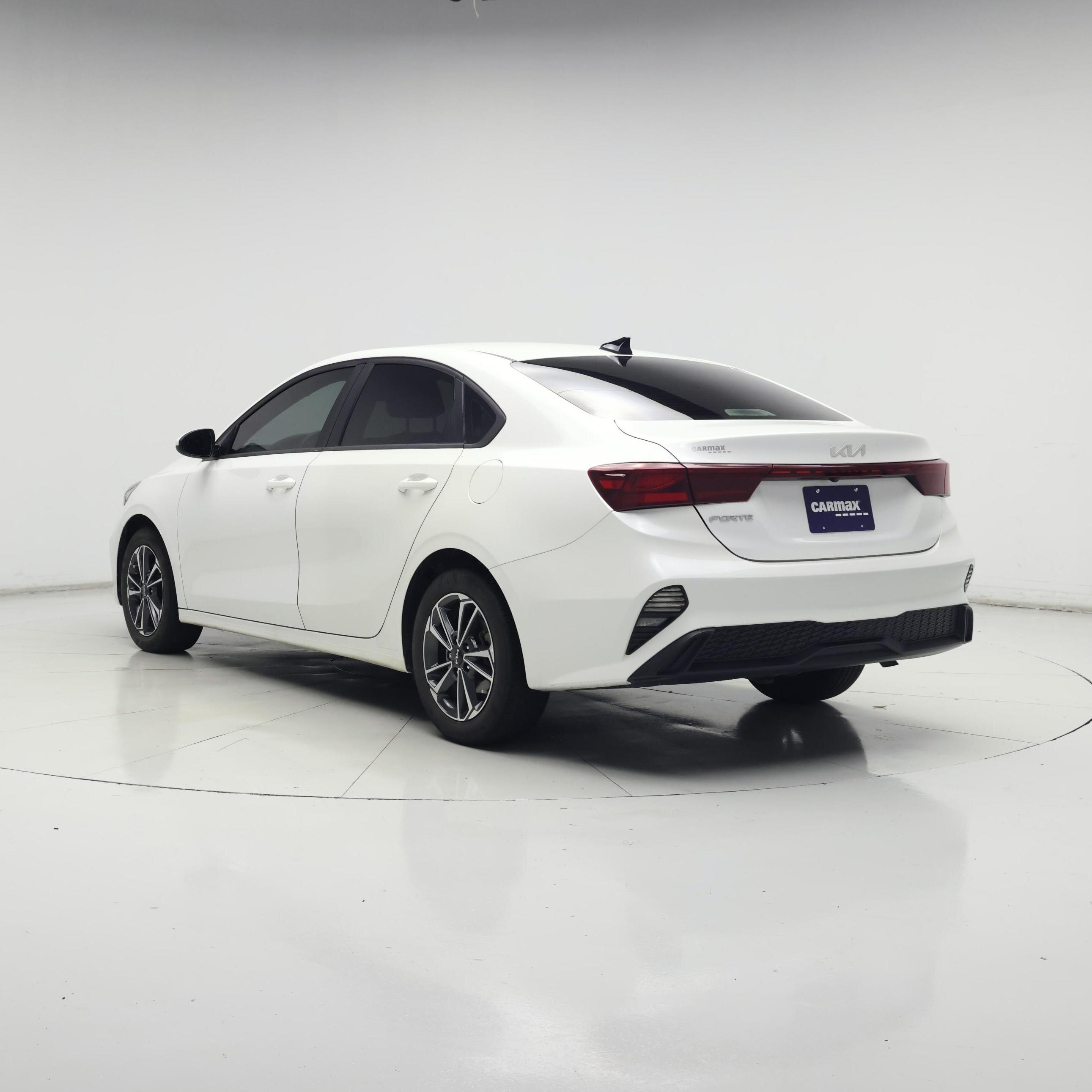 Thumbnail: 2023 Kia Forte - 2