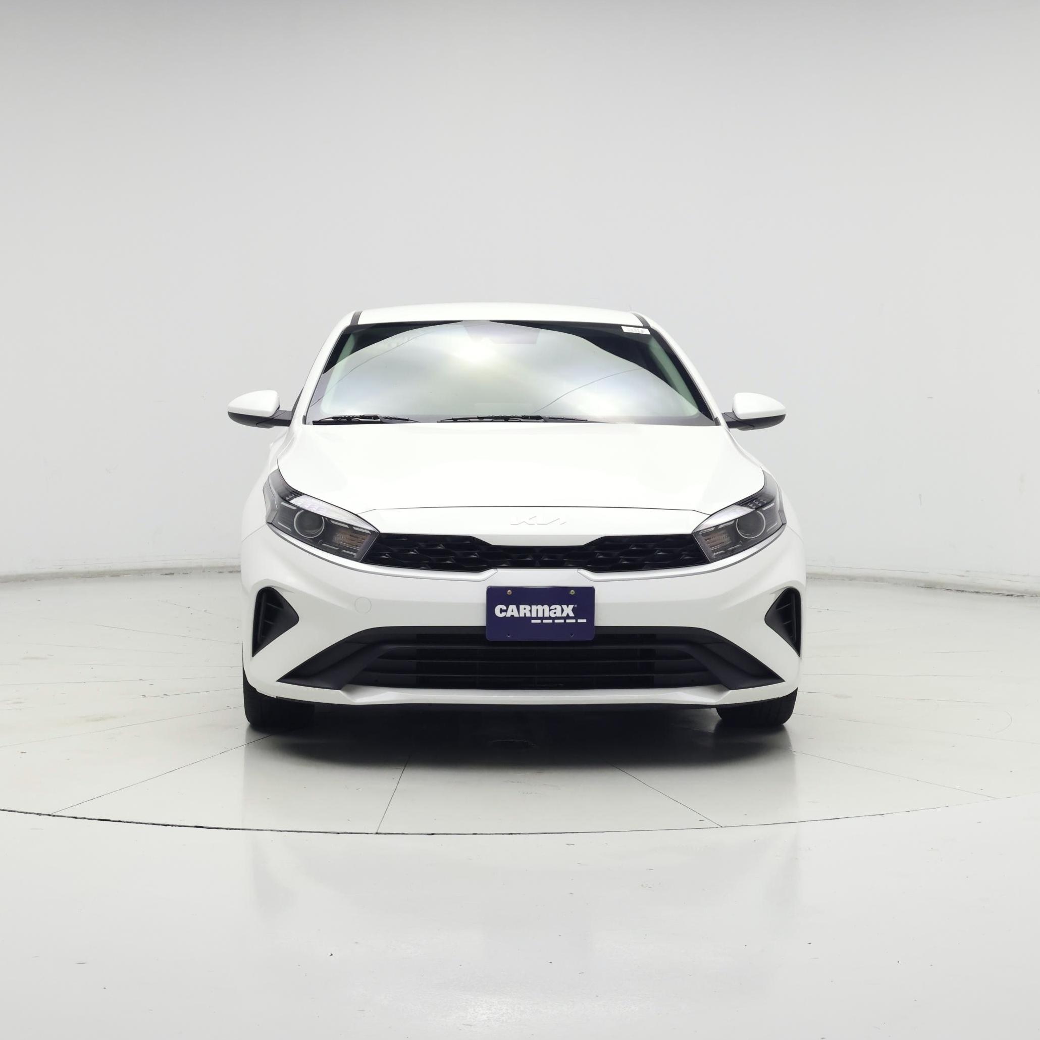 Thumbnail: 2023 Kia Forte - 5