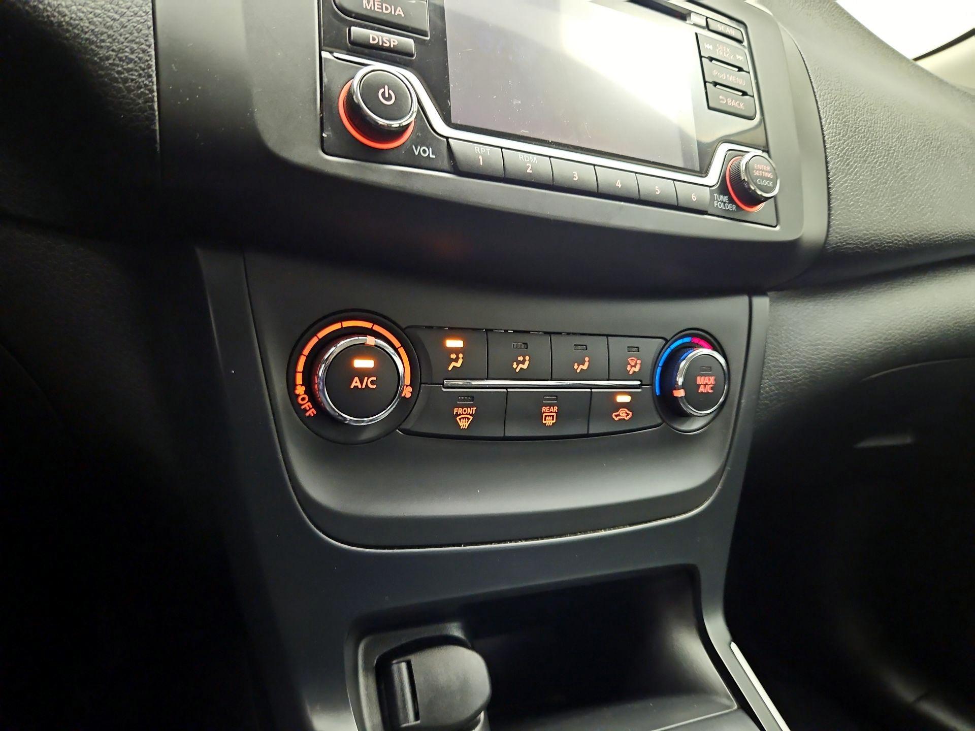 Thumbnail: 2018 Nissan Sentra - 15