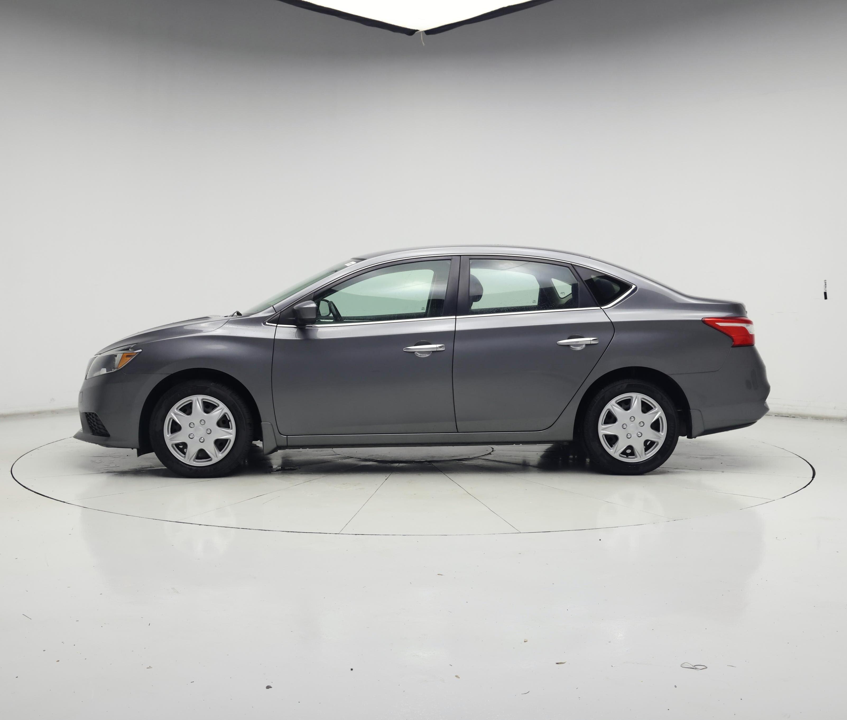 Thumbnail: 2018 Nissan Sentra - 3