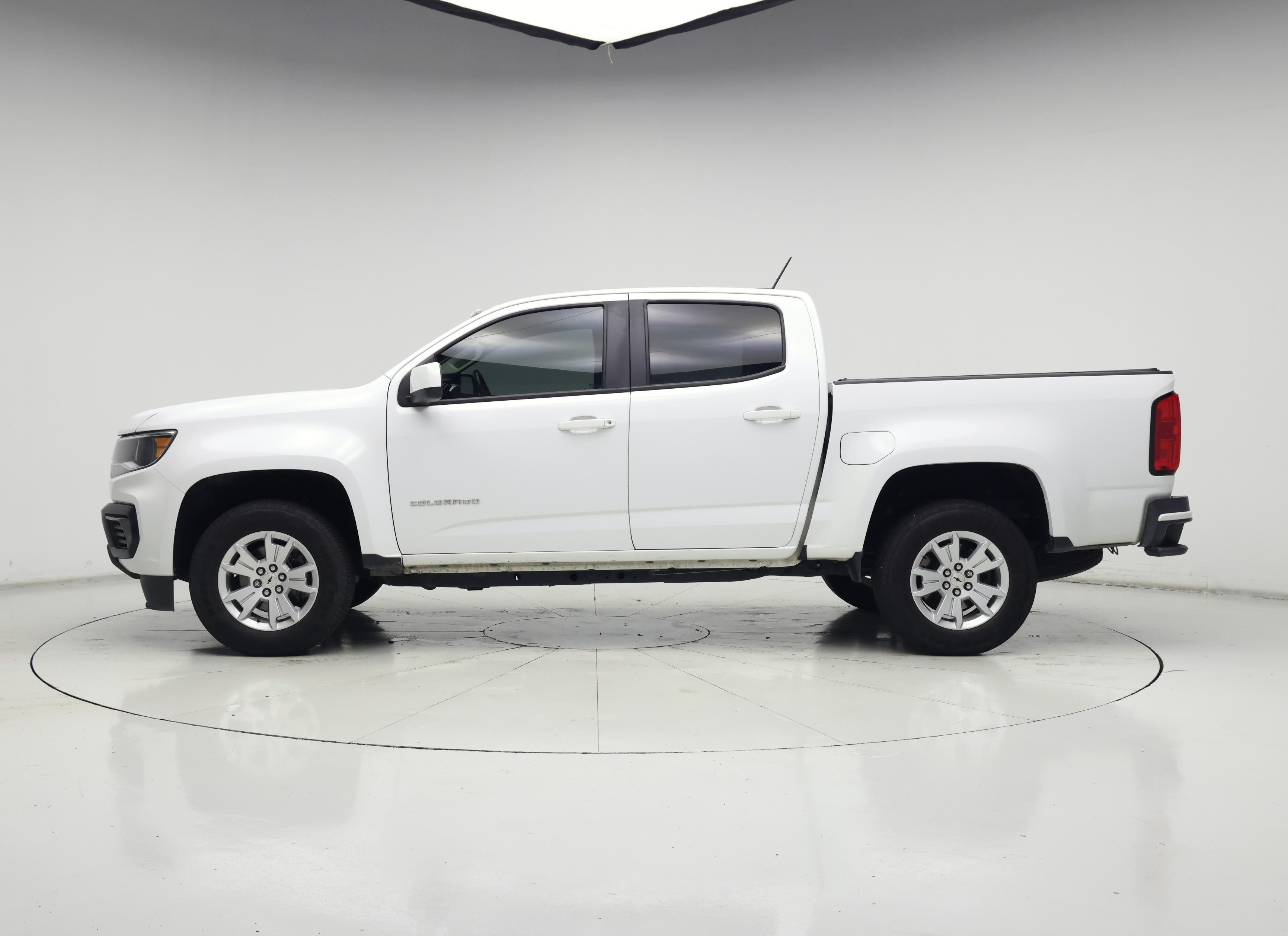 Thumbnail: 2022 Chevrolet Colorado - 3