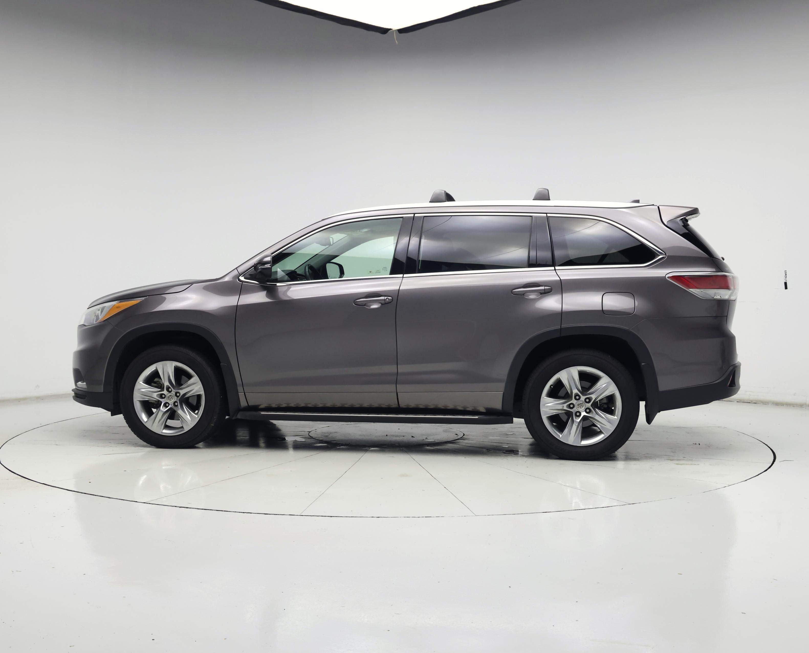 Thumbnail: 2014 Toyota Highlander - 3