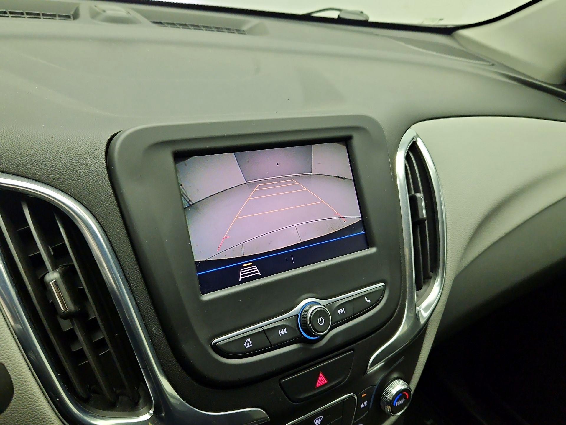 Thumbnail: 2021 Chevrolet Equinox - 14