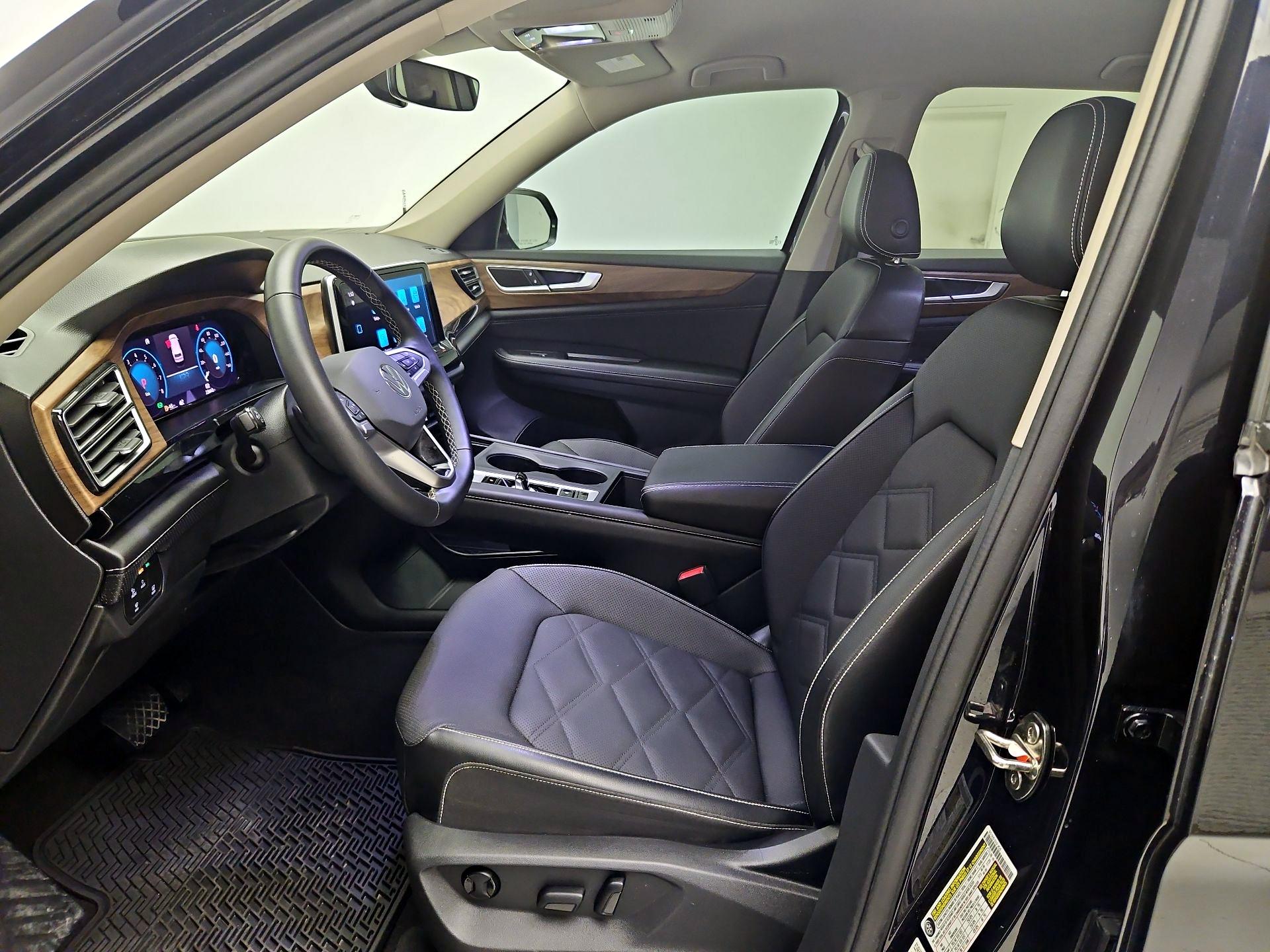 Thumbnail: 2024 Volkswagen Atlas - 11