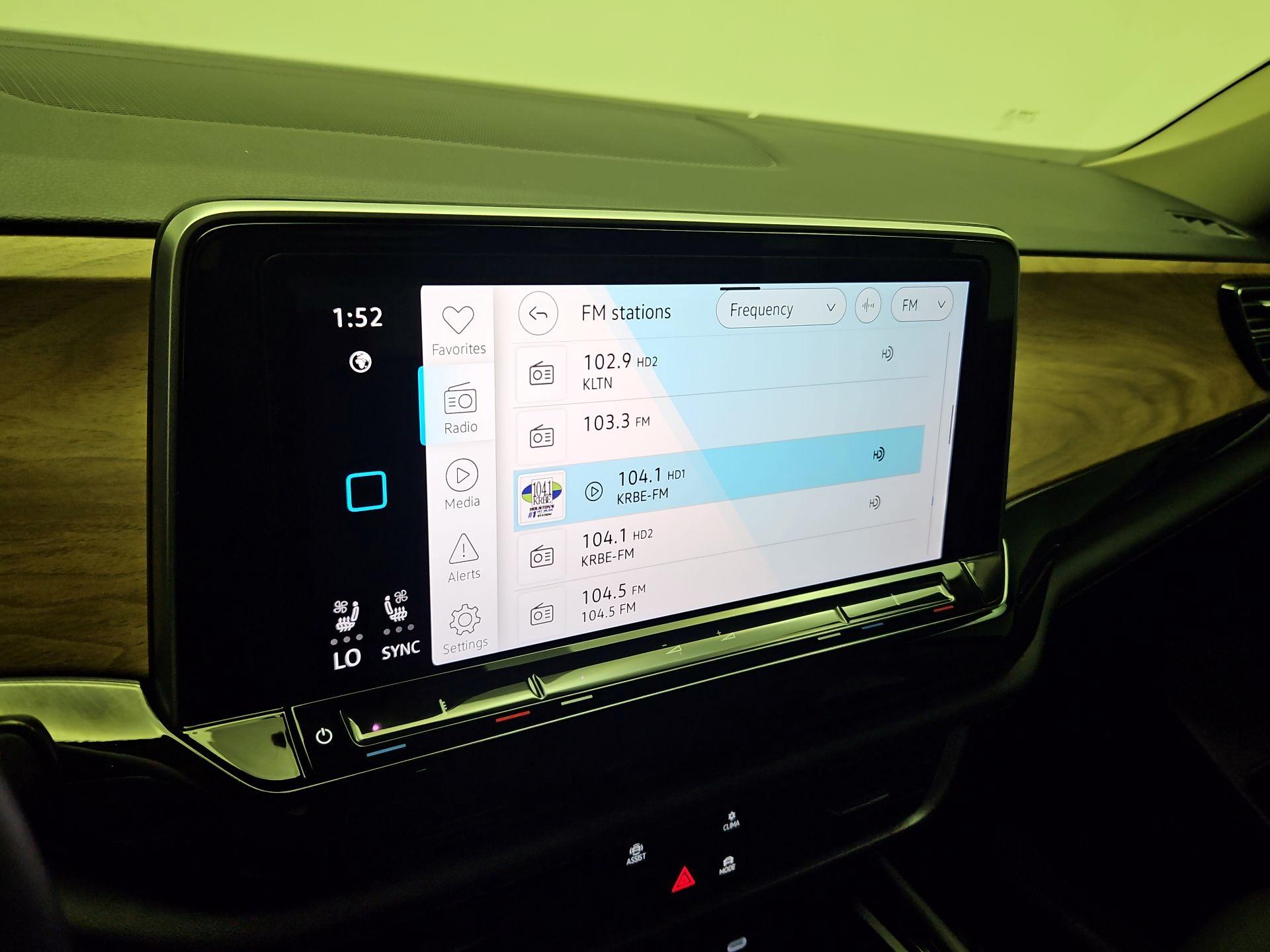 Thumbnail: 2024 Volkswagen Atlas - 15