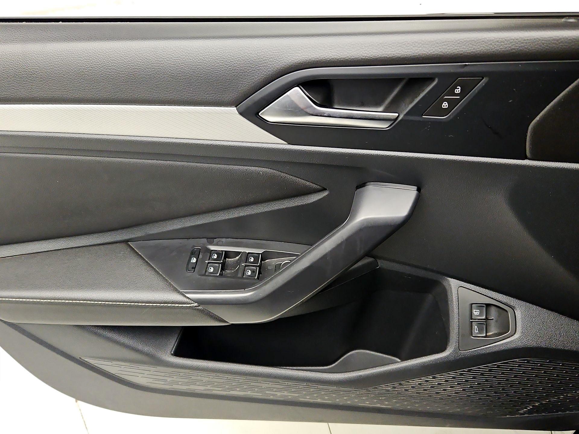 Thumbnail: 2024 Volkswagen Jetta - 12