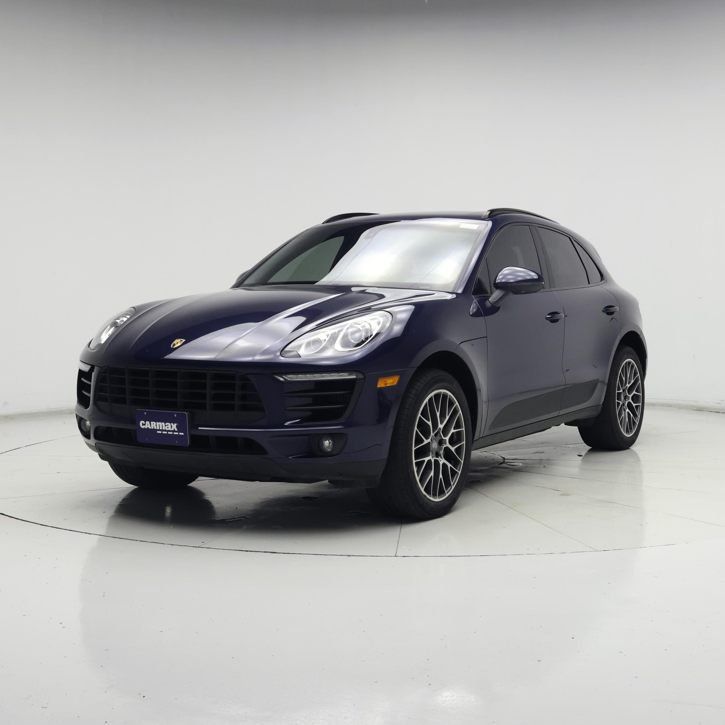 Thumbnail: 2016 Porsche Macan - 4