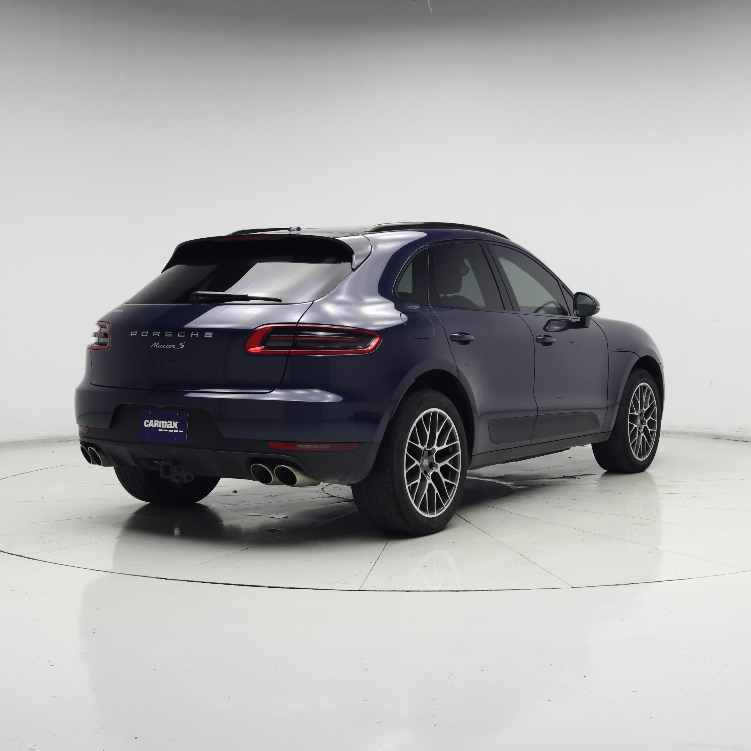 Thumbnail: 2016 Porsche Macan - 8