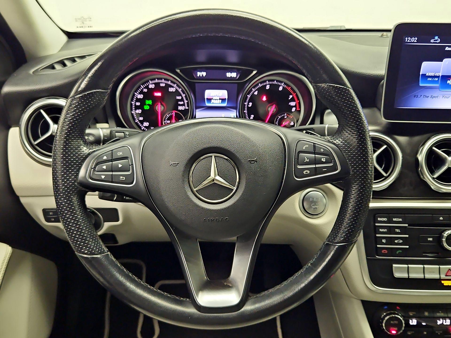 Thumbnail: 2019 Mercedes-Benz GLA - 10