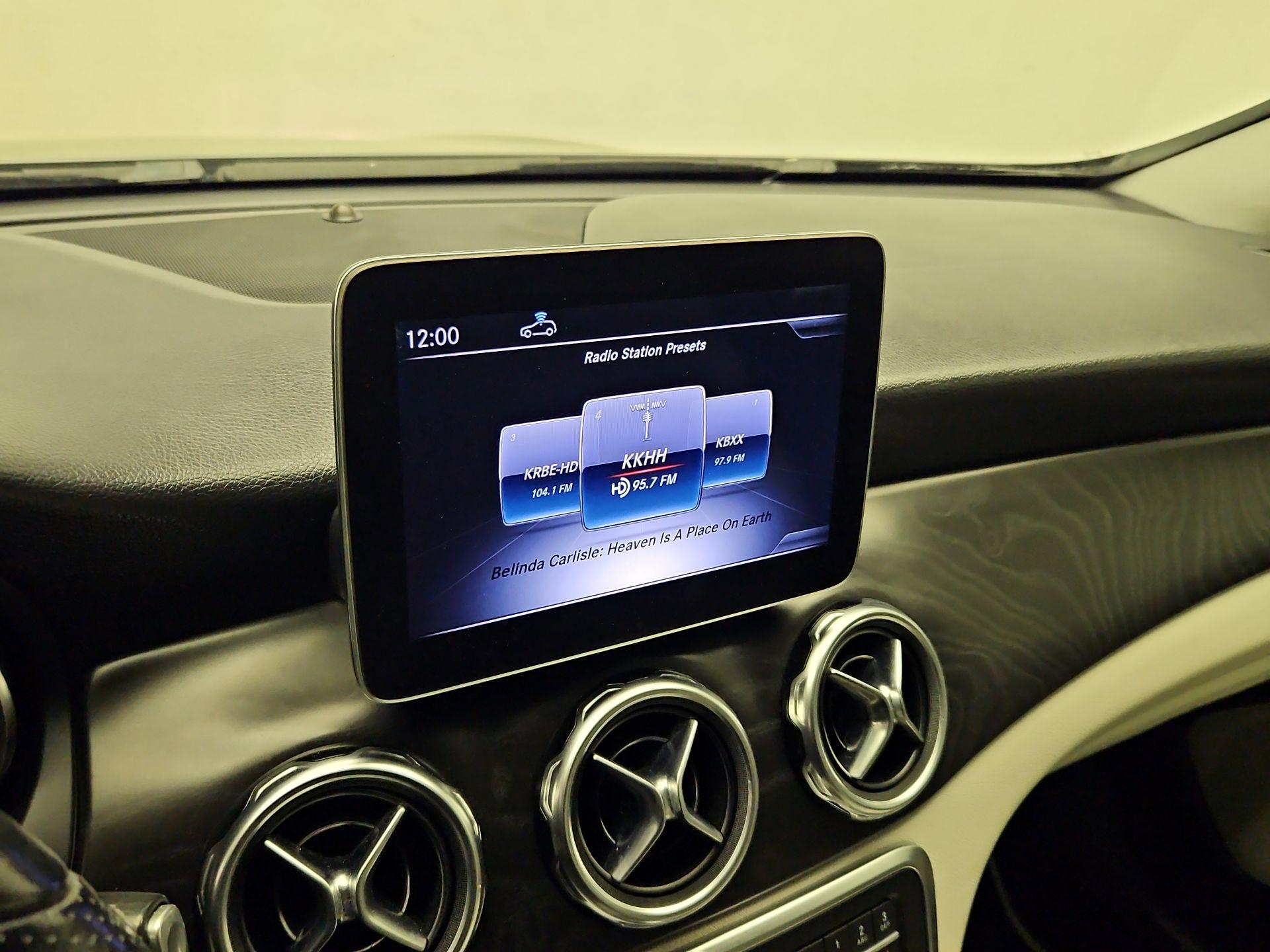 Thumbnail: 2019 Mercedes-Benz GLA - 15