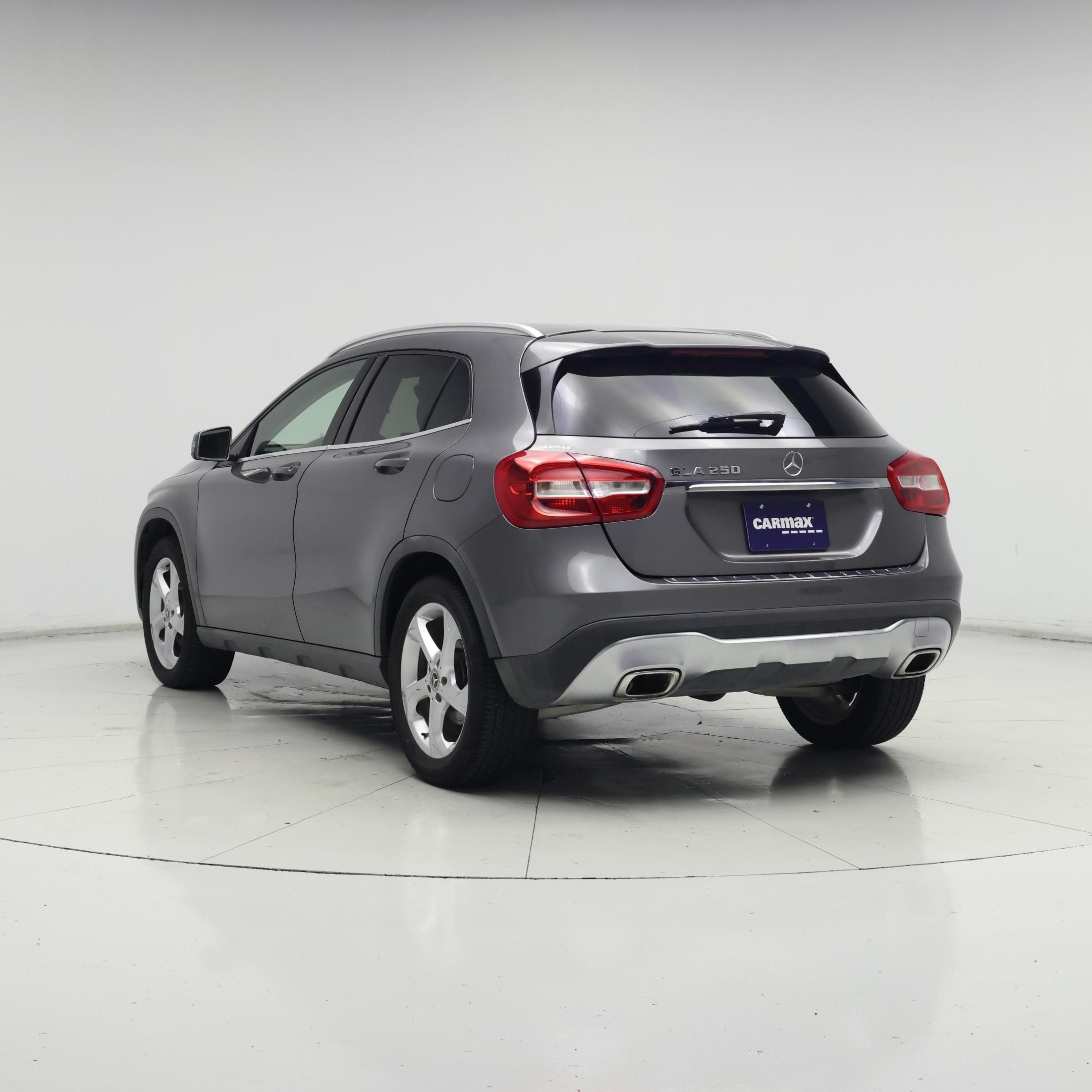 Thumbnail: 2019 Mercedes-Benz GLA - 2