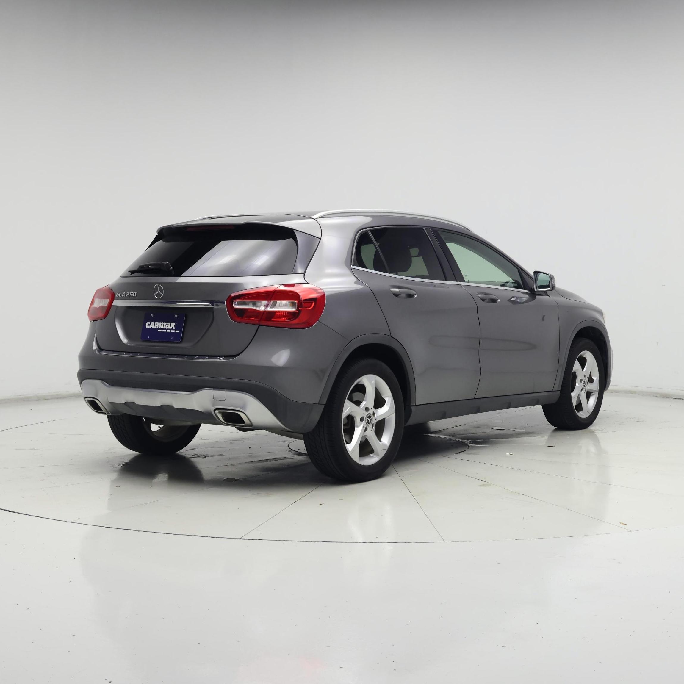 Thumbnail: 2019 Mercedes-Benz GLA - 8