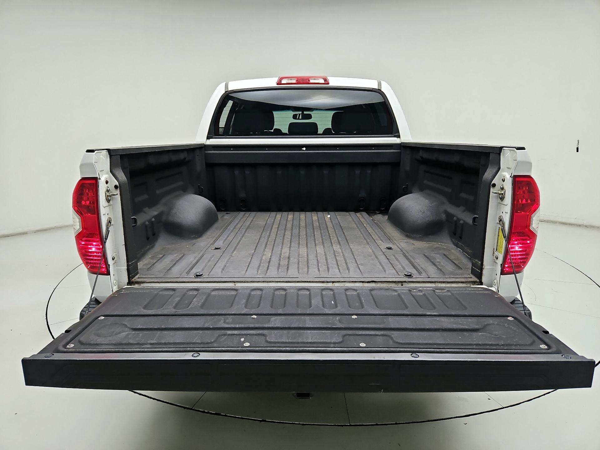 Thumbnail: 2014 Toyota Tundra - 18