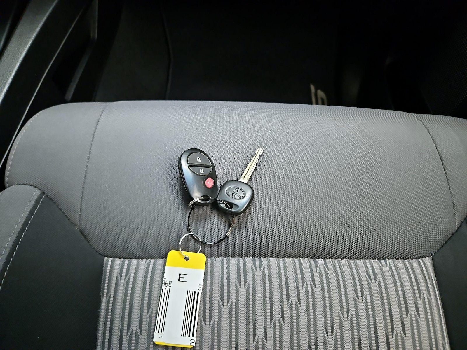 2014 Toyota Tundra SR5 - Photo 21