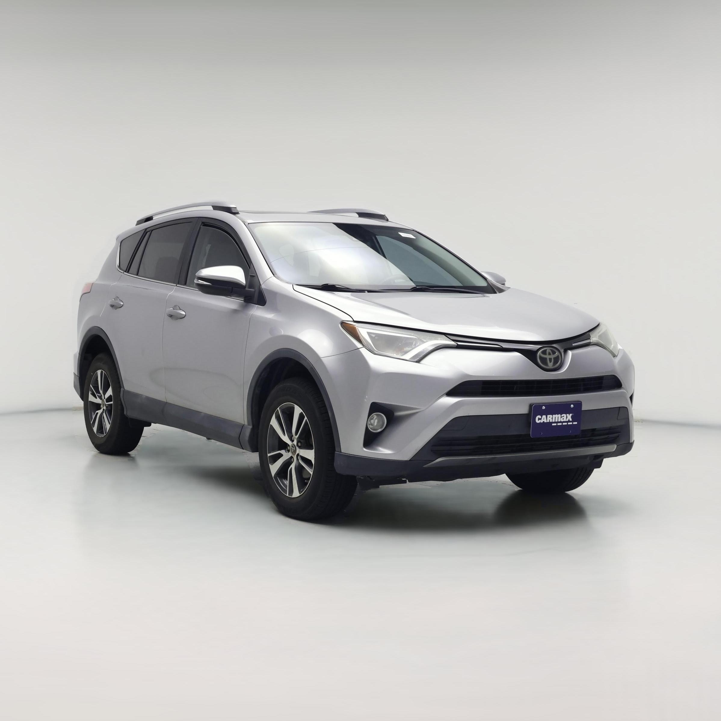 Thumbnail: 2017 Toyota RAV4 - 1
