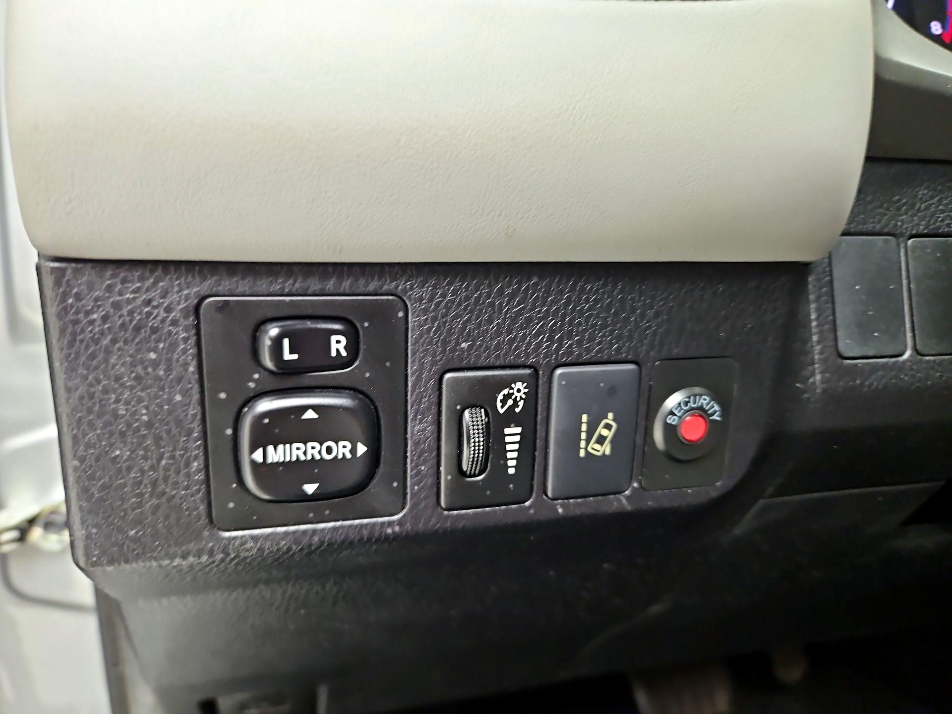 Thumbnail: 2017 Toyota RAV4 - 13