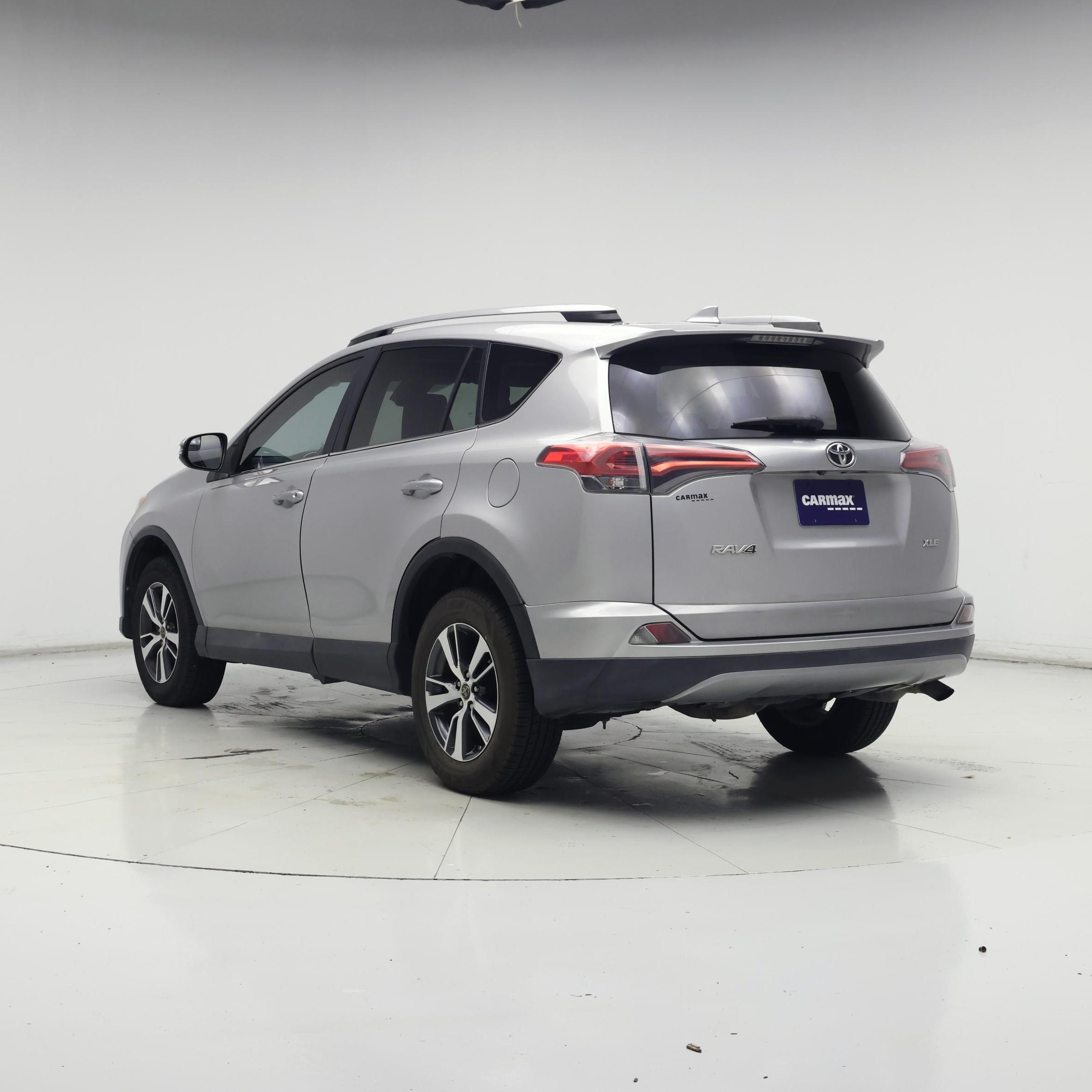 Thumbnail: 2017 Toyota RAV4 - 2