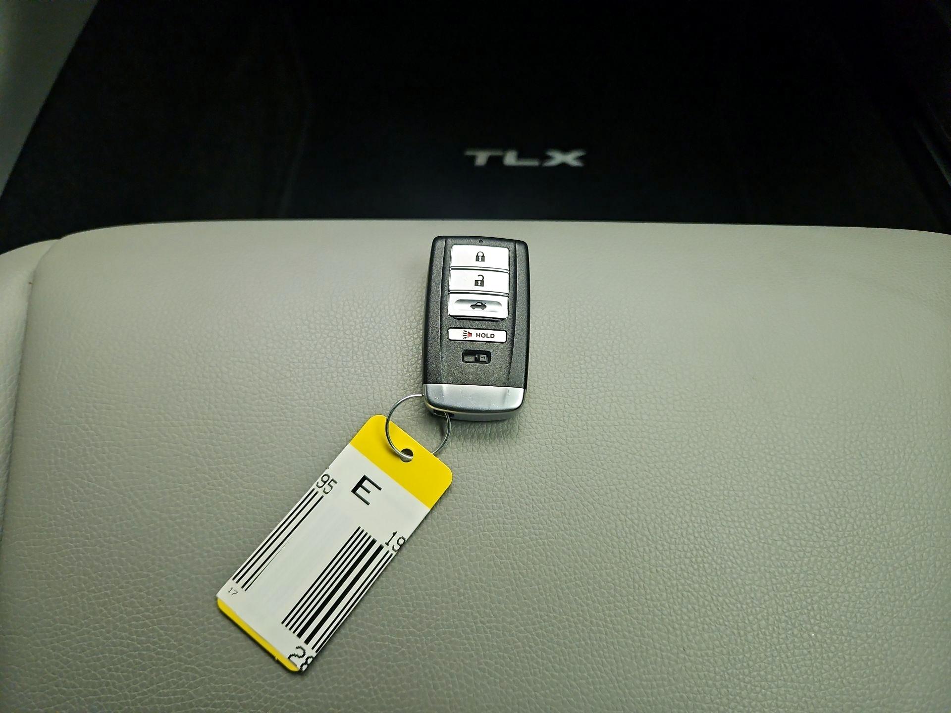 Thumbnail: 2017 Acura TLX - 20