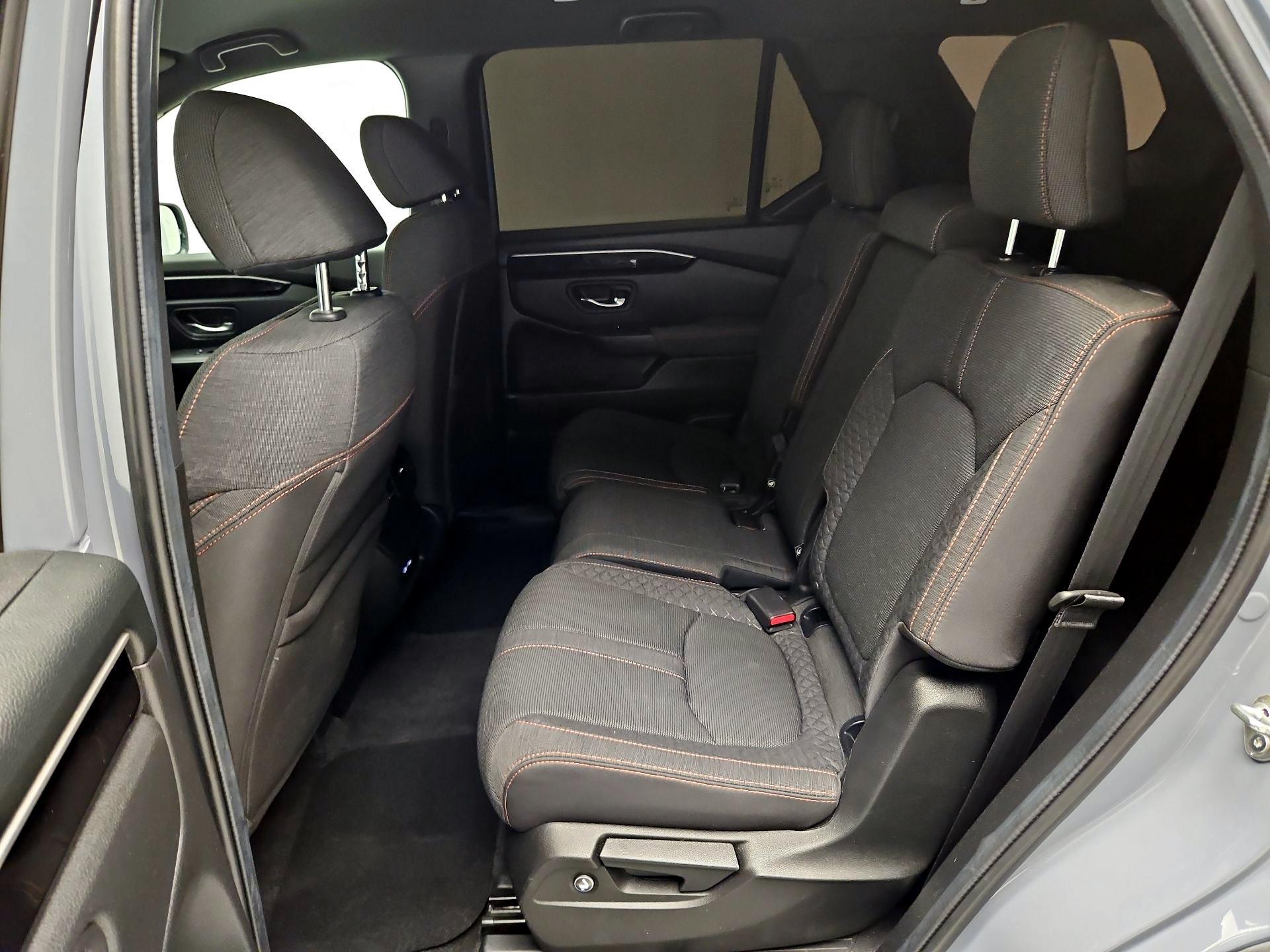 Thumbnail: 2023 Honda Pilot - 17