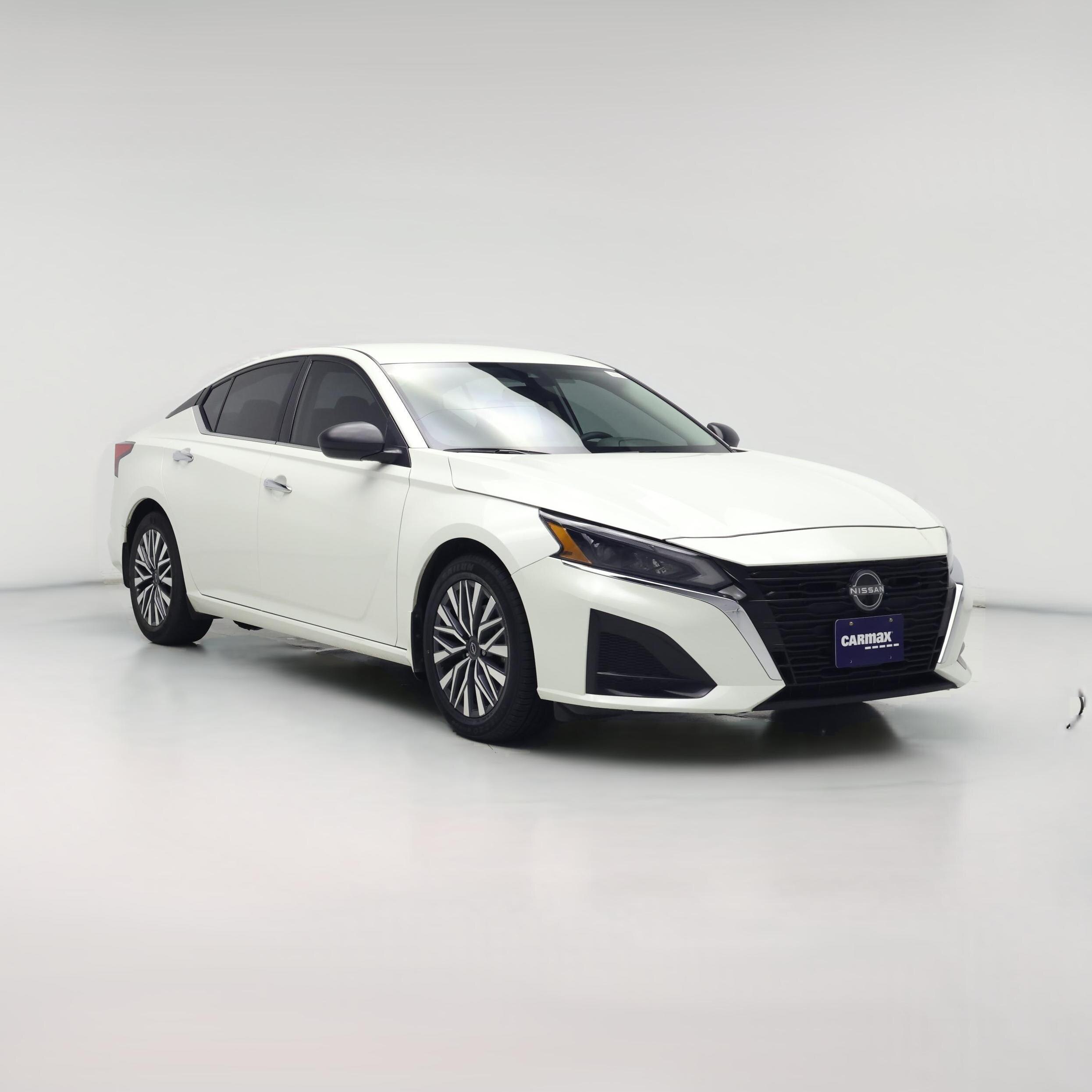 Thumbnail: 2024 Nissan Altima - 1