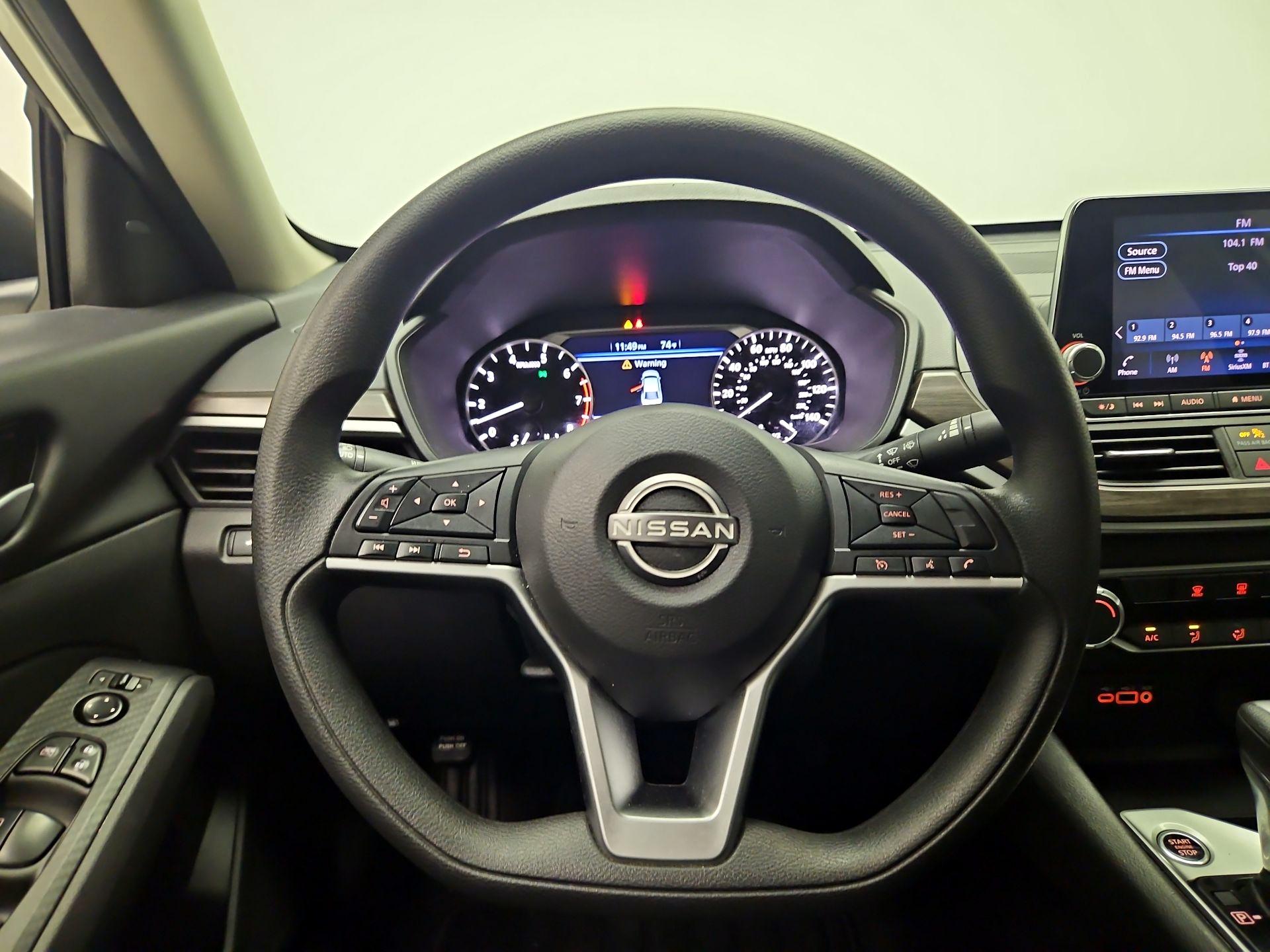 Thumbnail: 2024 Nissan Altima - 10