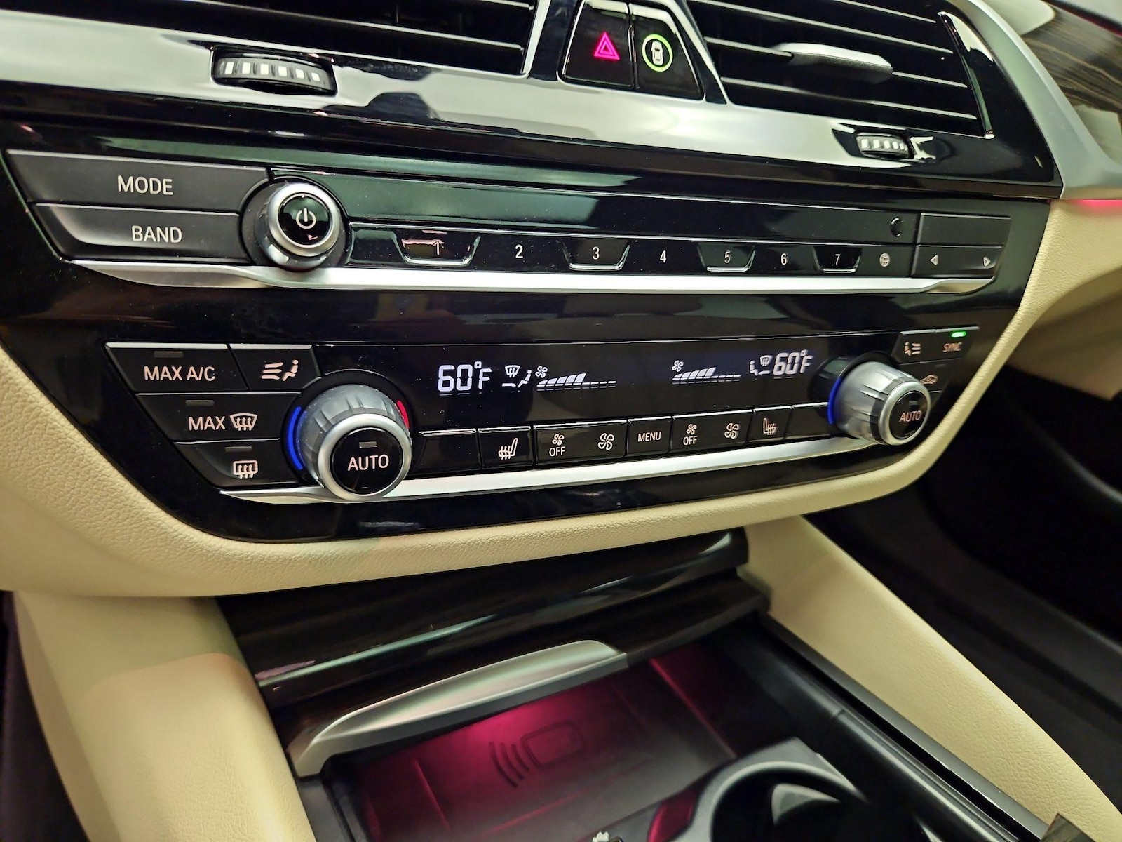 2023 BMW 5 Series 530i - Photo 18