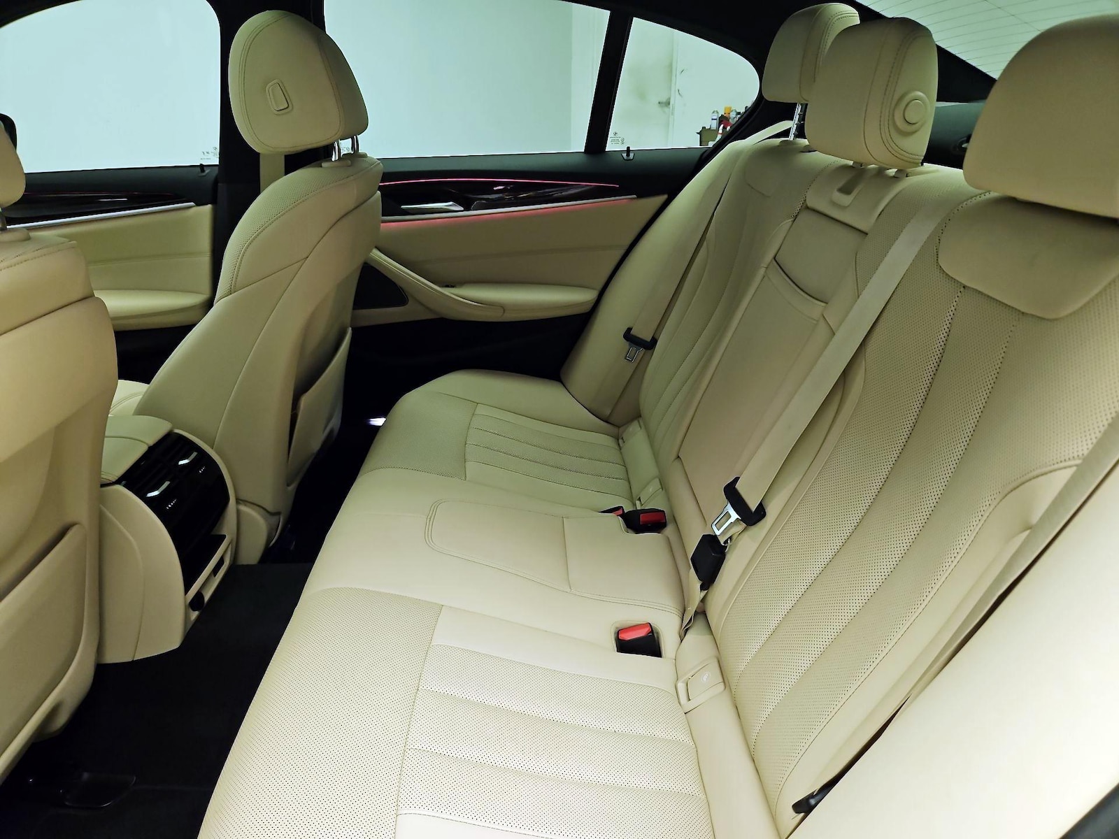2023 BMW 5 Series 530i - Photo 22