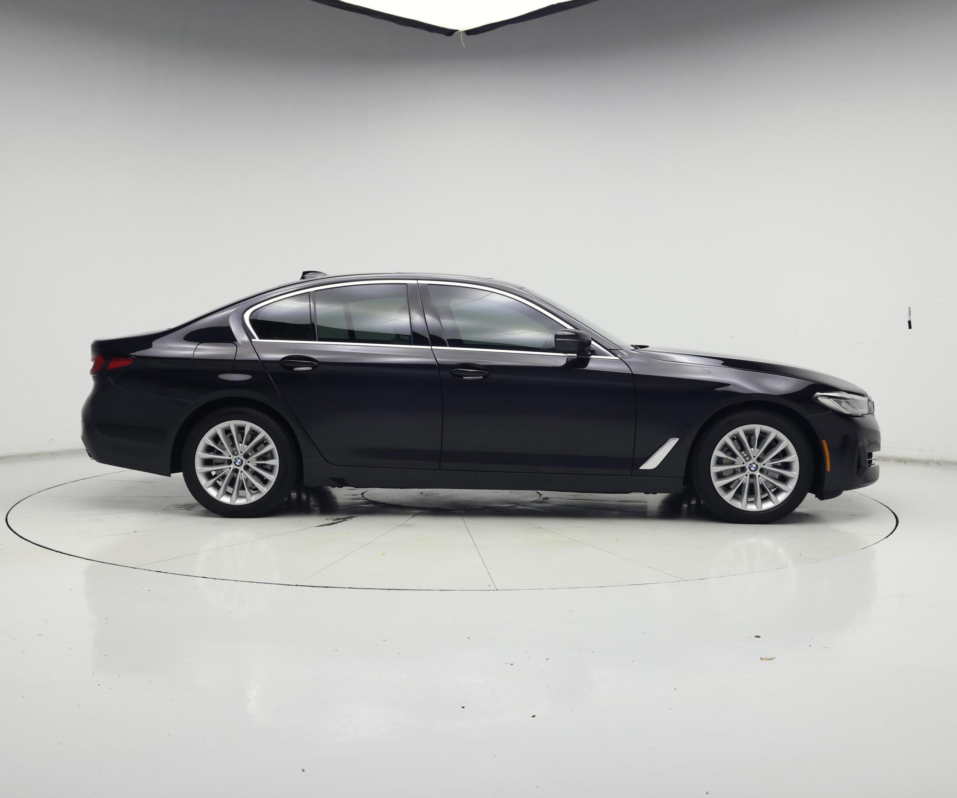 Thumbnail: 2023 BMW 5 Series - 7