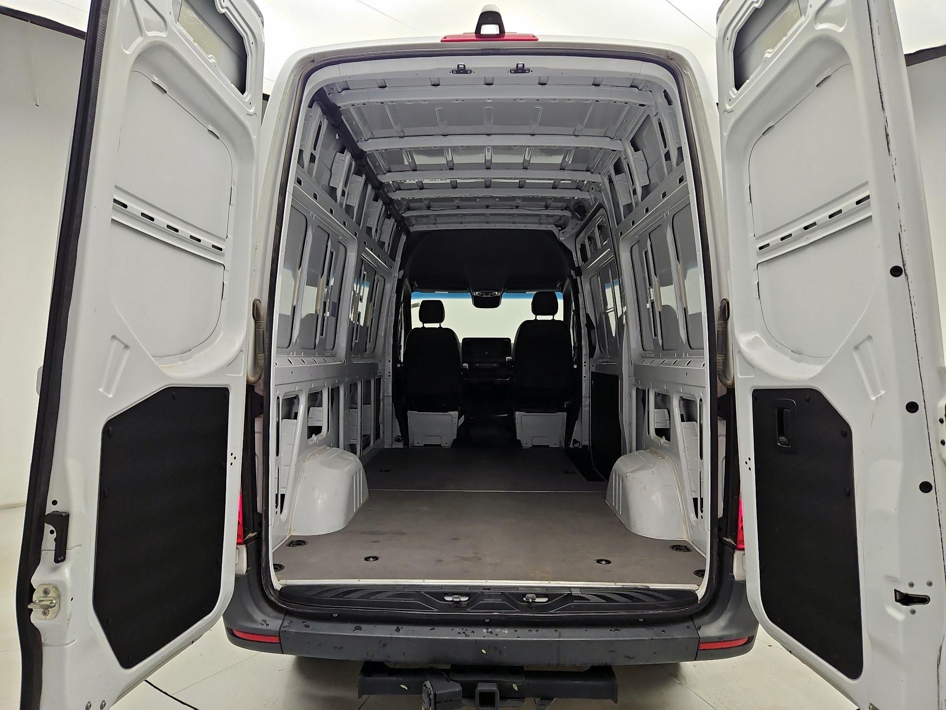 Thumbnail: 2024 Mercedes-Benz Sprinter - 19