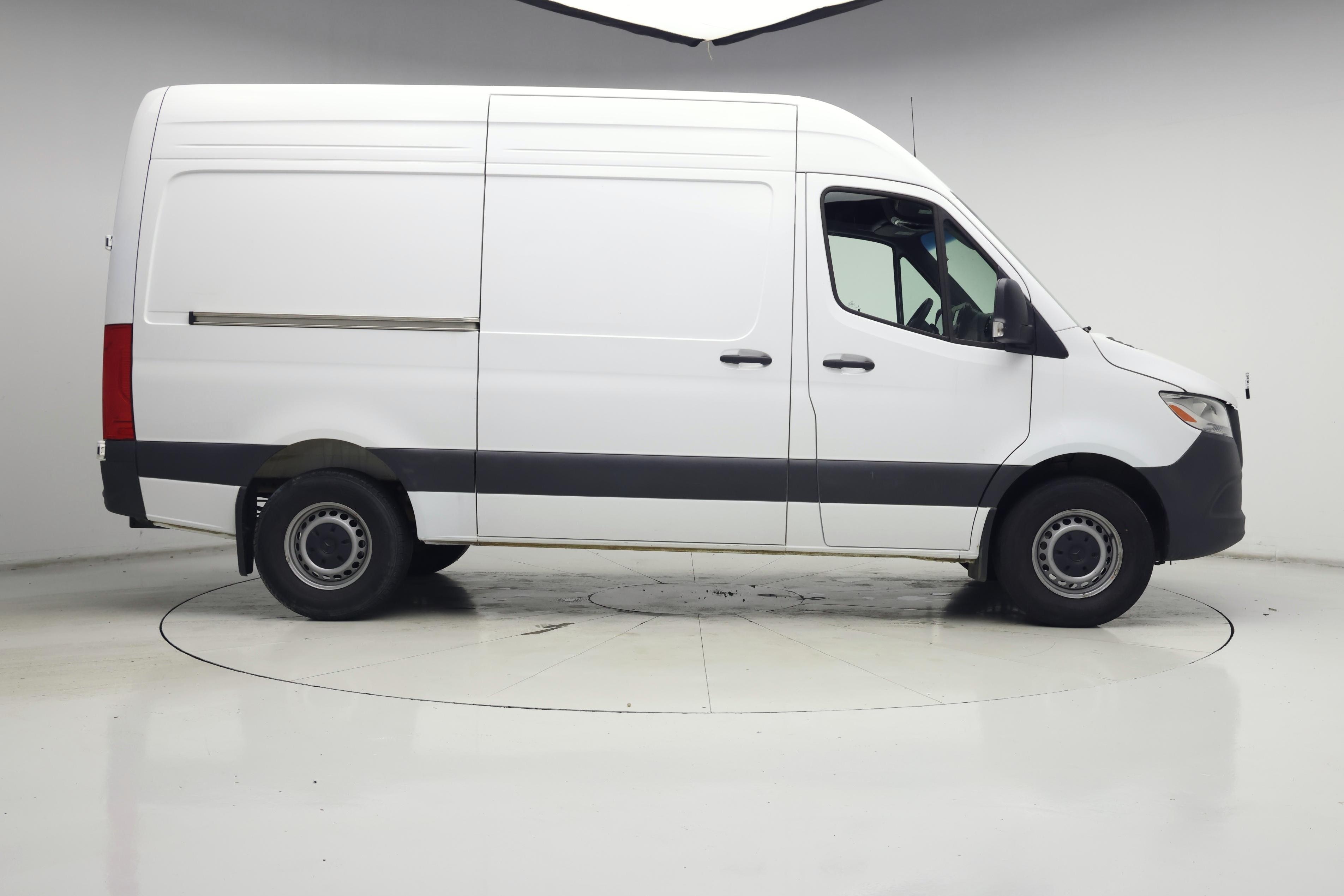 Thumbnail: 2024 Mercedes-Benz Sprinter - 7