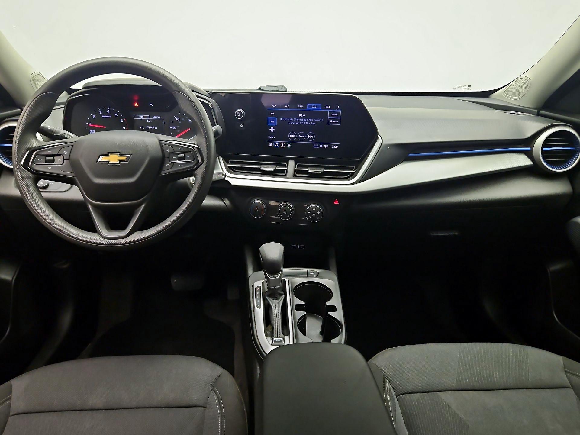 Thumbnail: 2025 Chevrolet Trax - 9