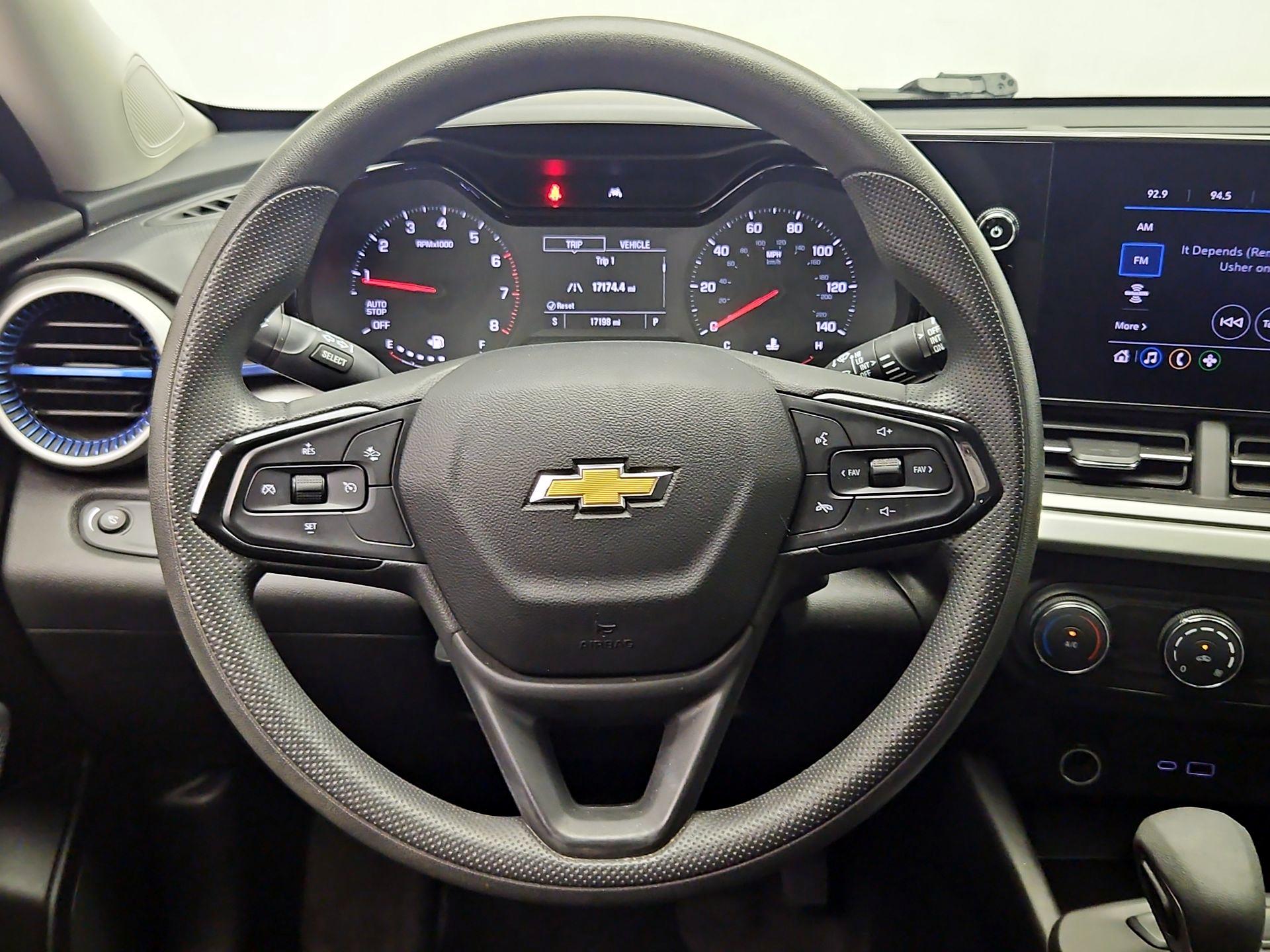 Thumbnail: 2025 Chevrolet Trax - 10