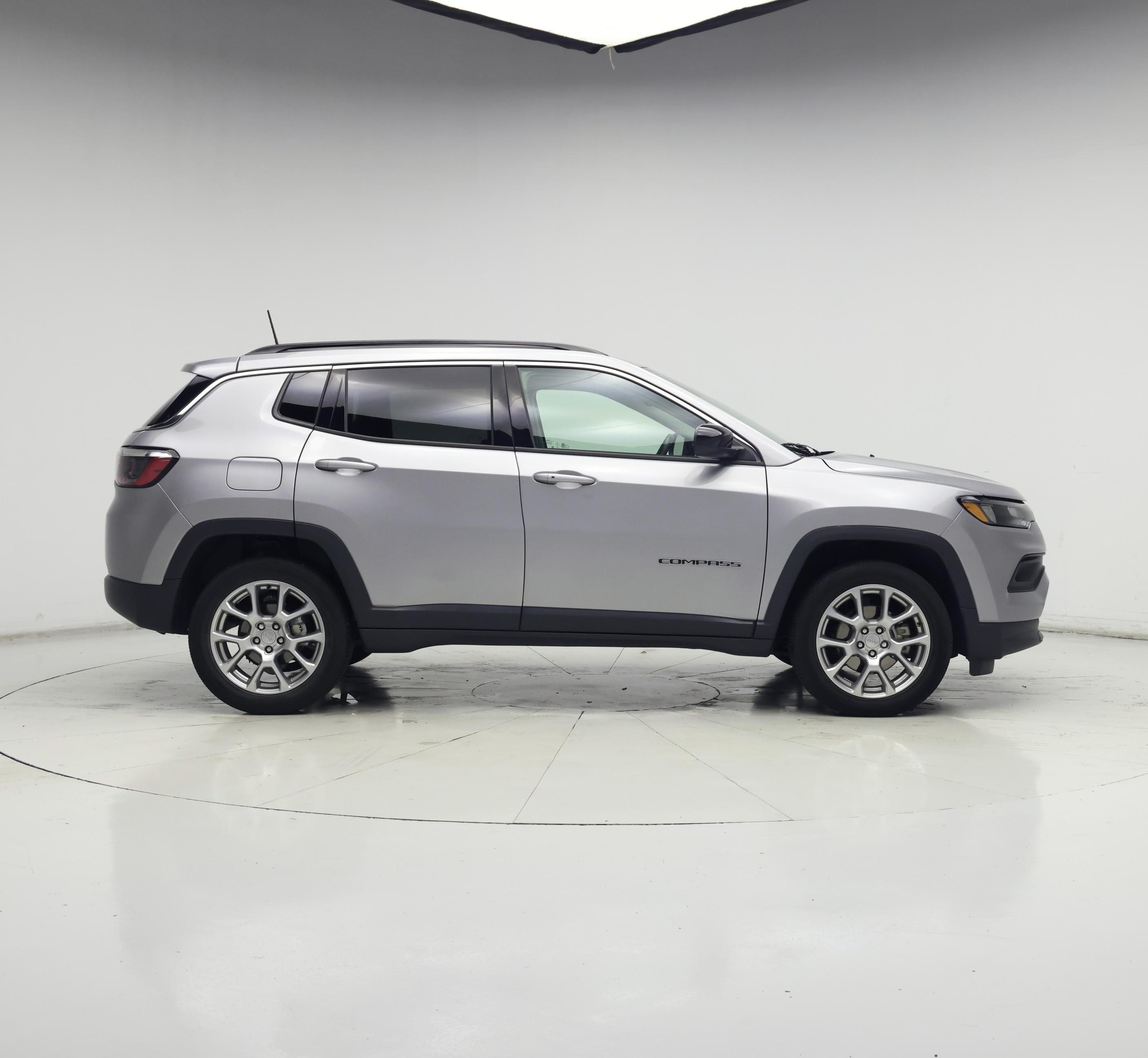 Thumbnail: 2022 Jeep Compass - 7