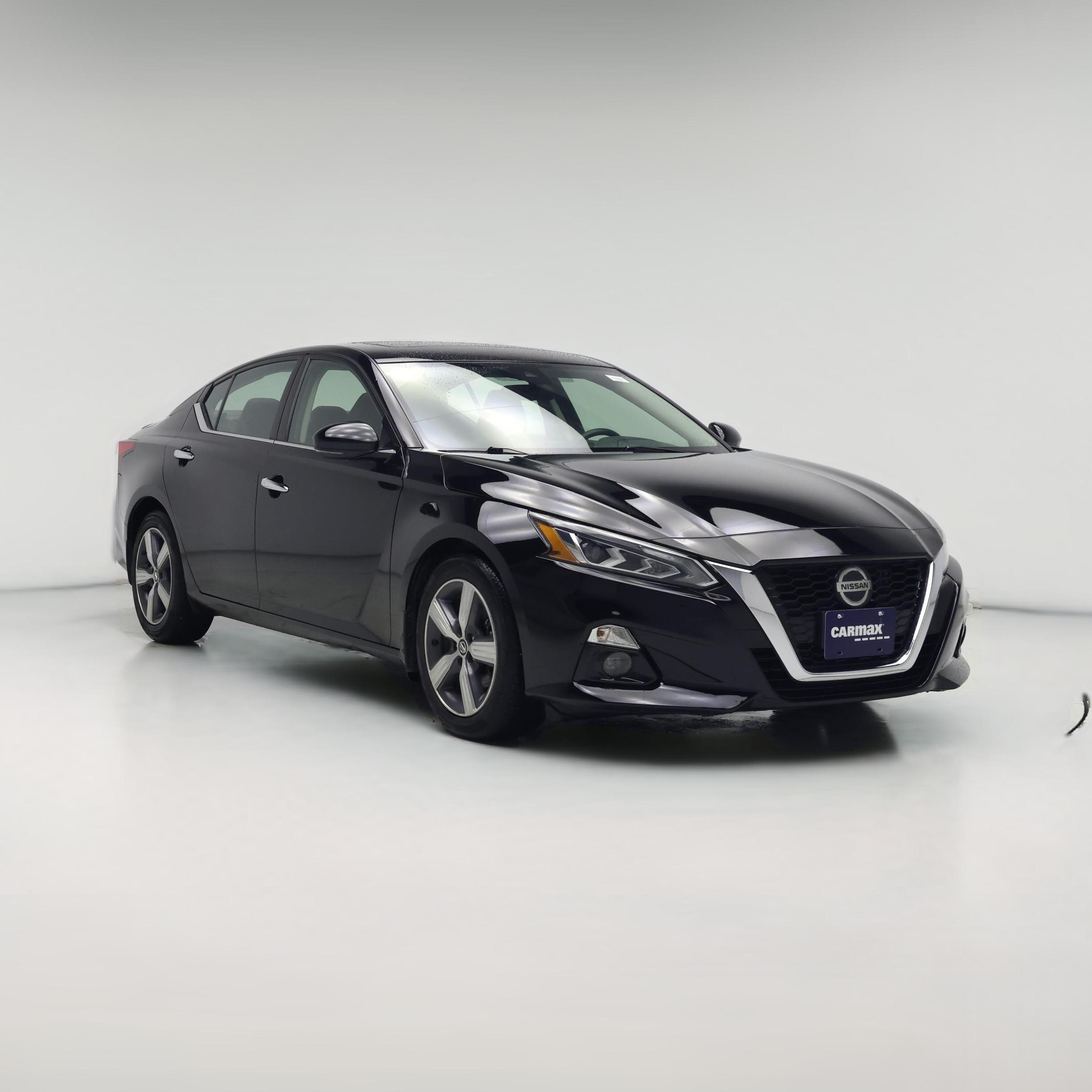 Thumbnail: 2022 Nissan Altima - 1