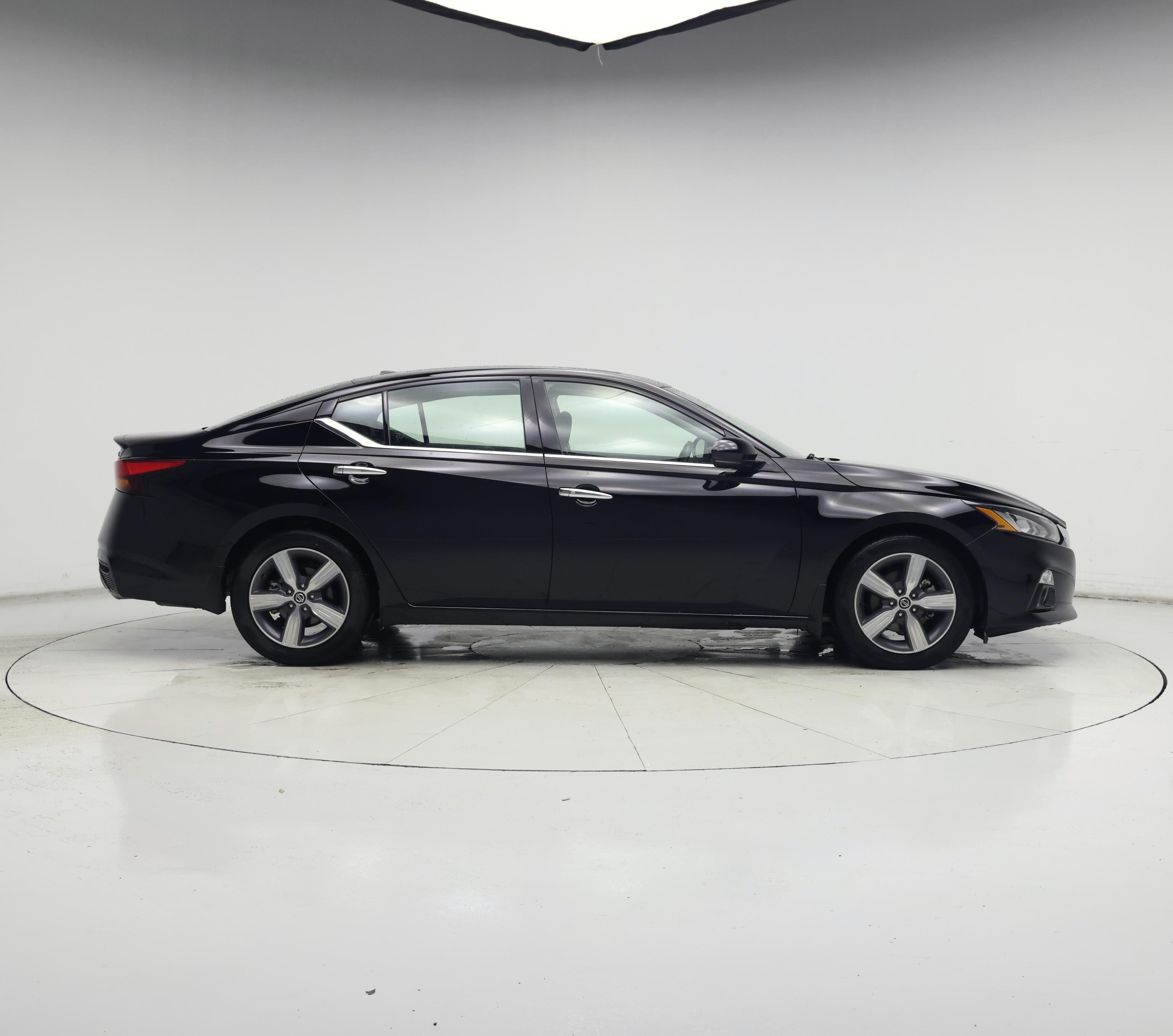 Thumbnail: 2022 Nissan Altima - 7