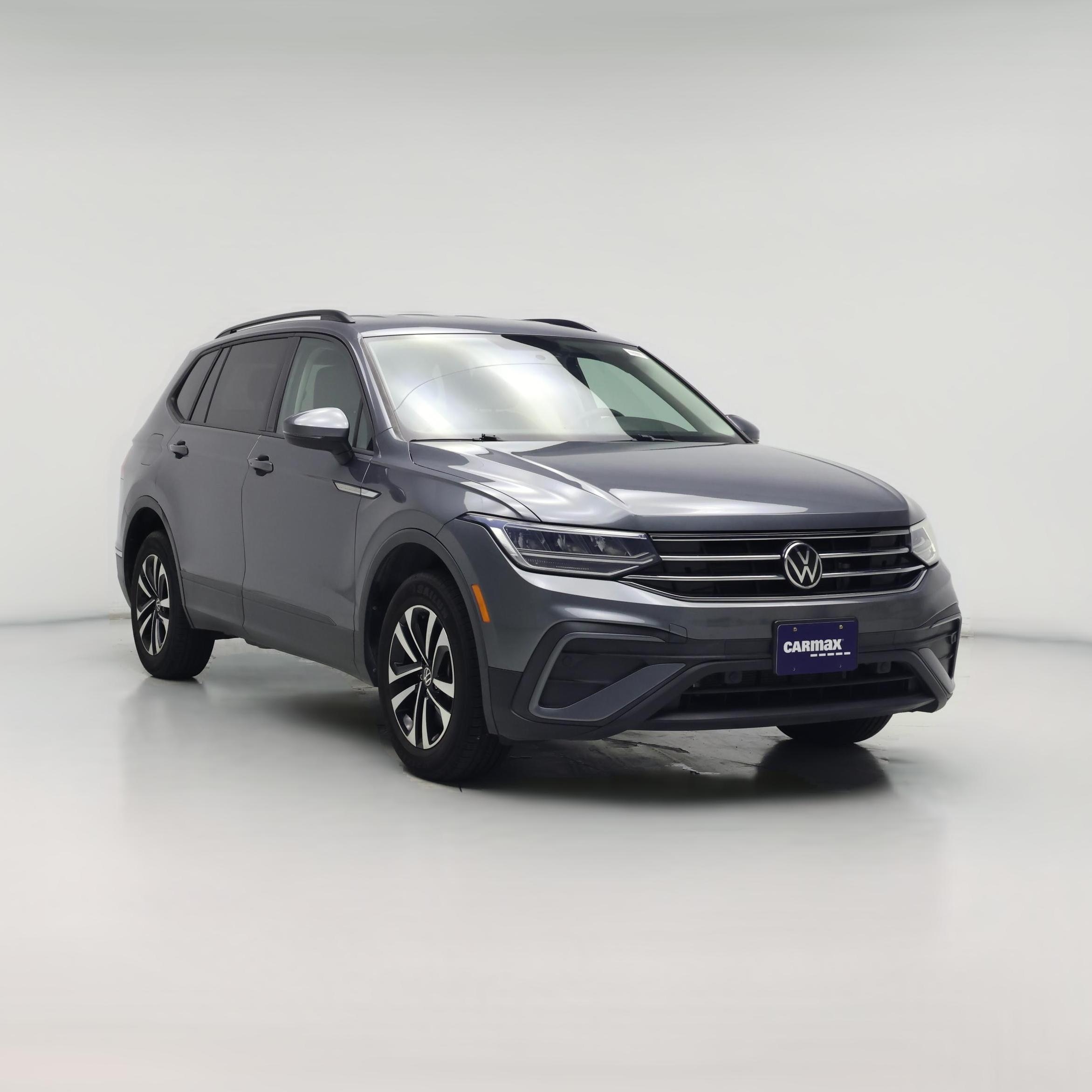 Thumbnail: 2022 Volkswagen Tiguan - 1