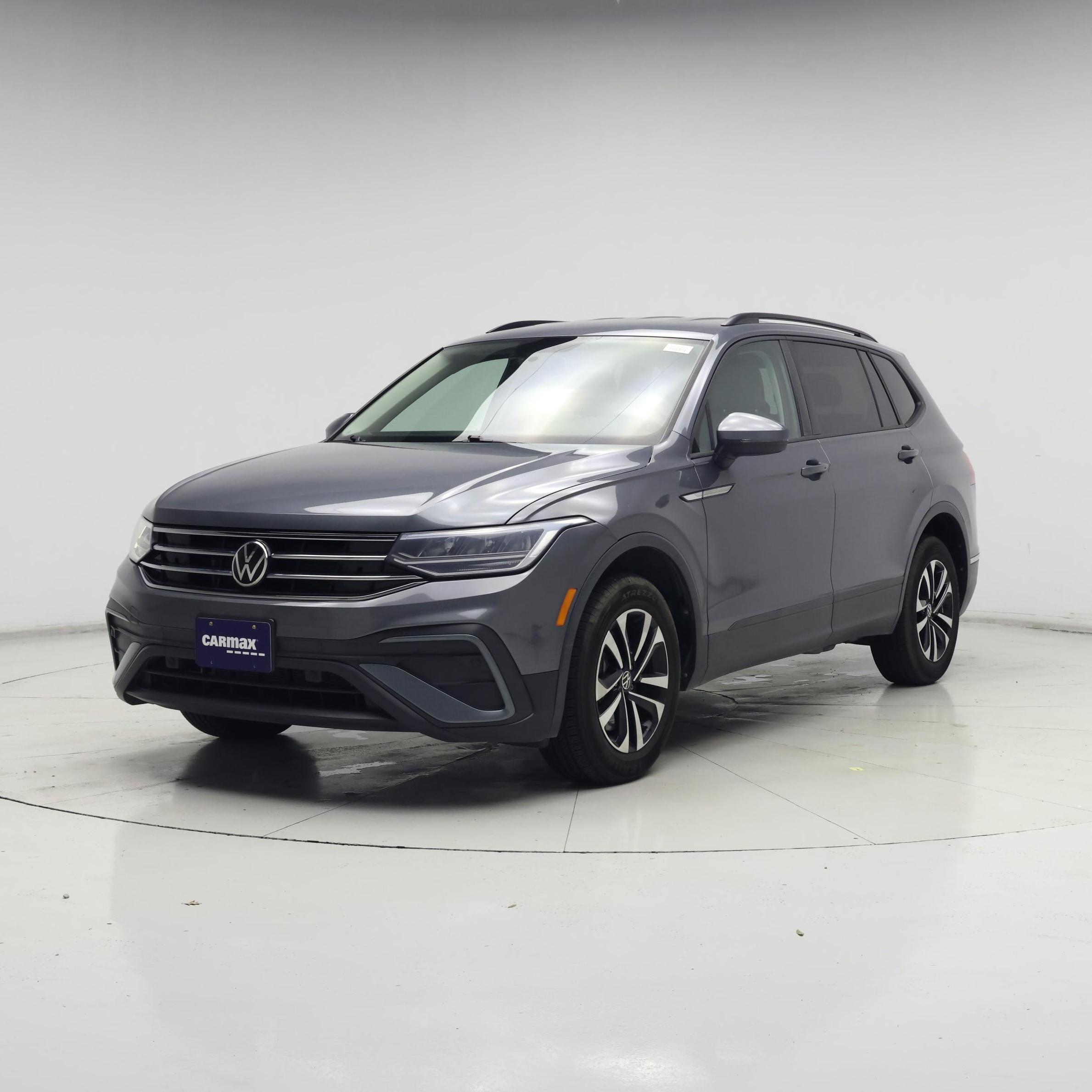 Thumbnail: 2022 Volkswagen Tiguan - 4
