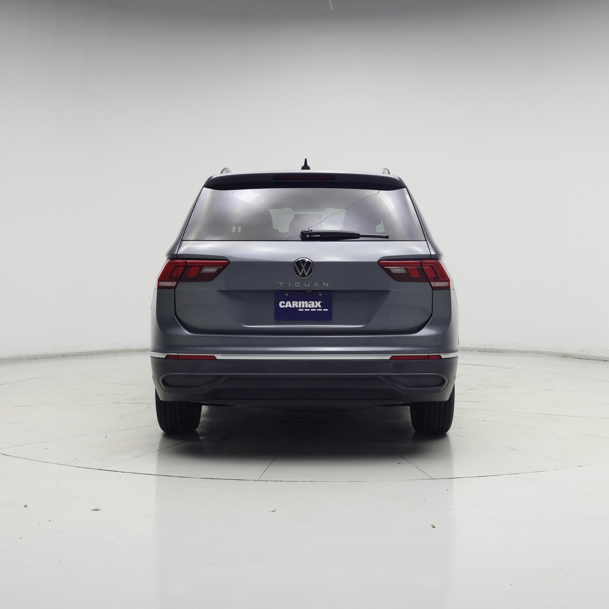 Thumbnail: 2022 Volkswagen Tiguan - 6